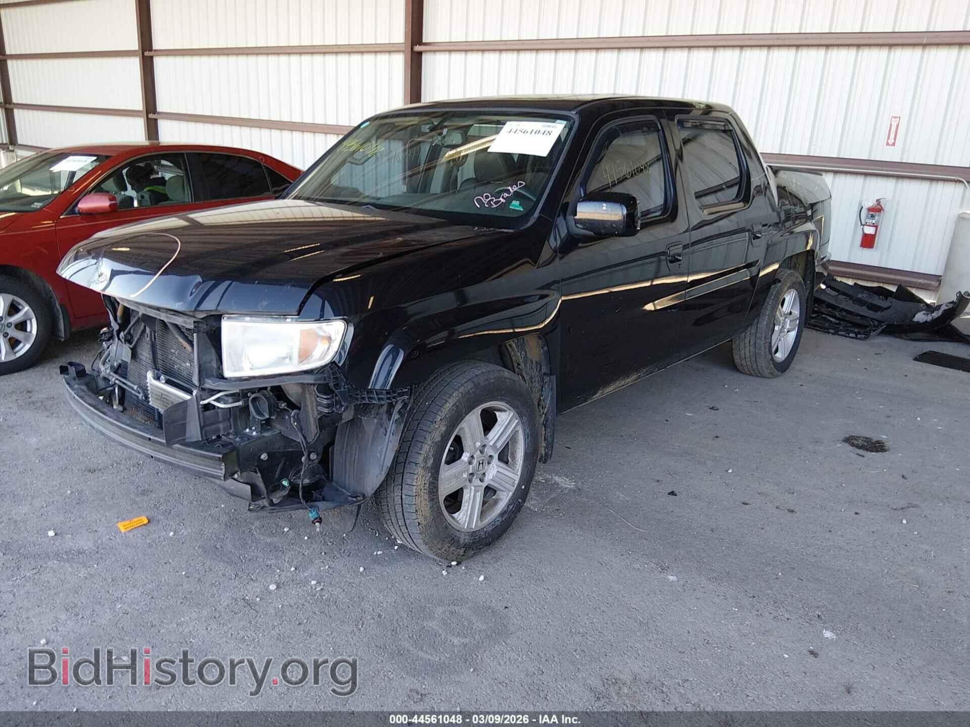 2013 HONDA RIDGELINE - VIN: 5FPYK1F58DB005886 - Фото 2