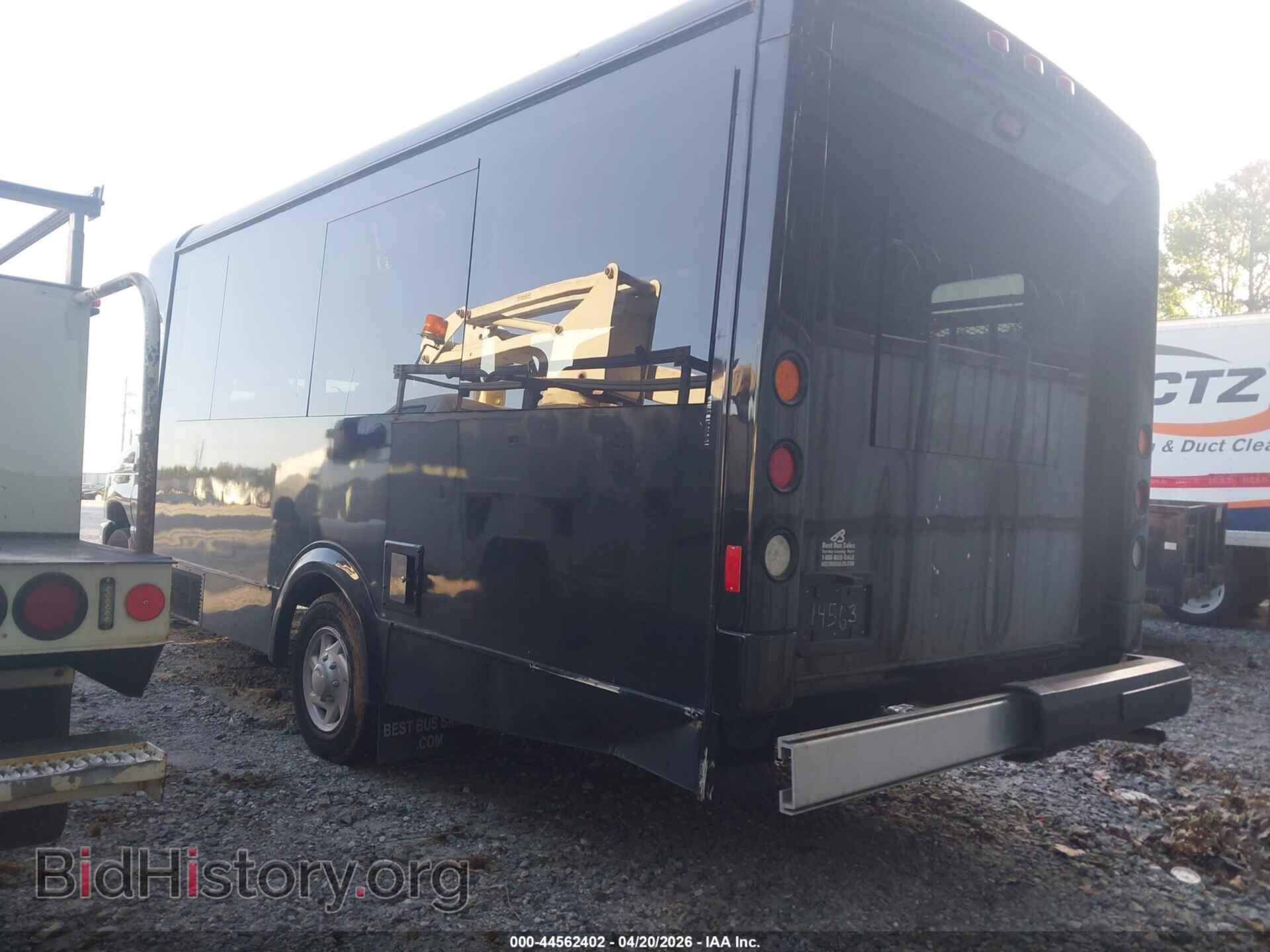 2012 FORD E-450 CUTAWAY - VIN: 1FDFE4FS3CDB21898 - Фото 3