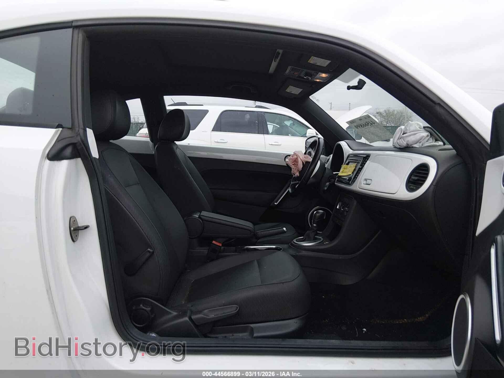 2015 VOLKSWAGEN BEETLE - VIN: 3VWJ17AT2FM603473 - Photo 5