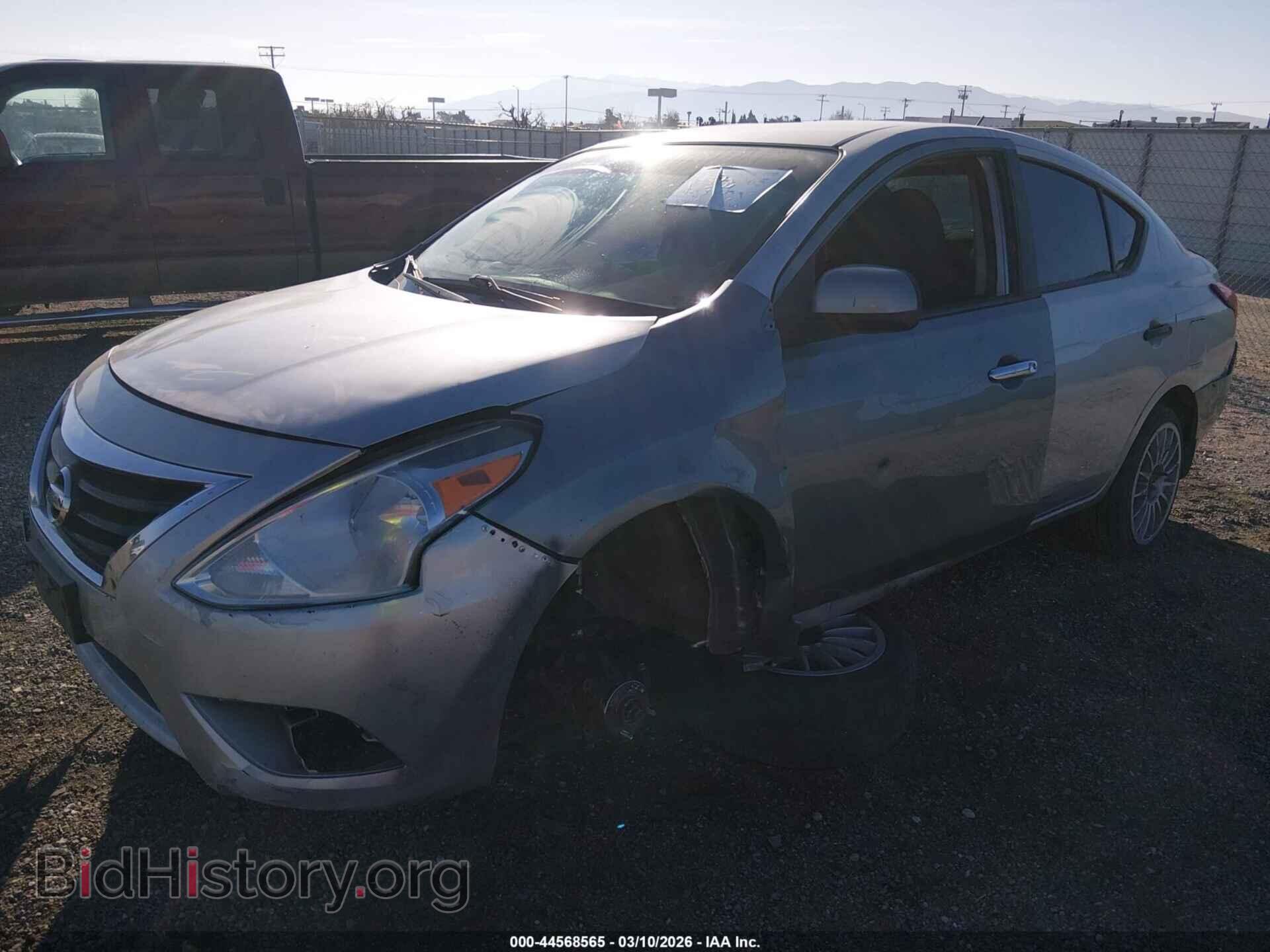 2017 NISSAN VERSA - VIN: 3N1CN7AP8HL847496 - Фото 2