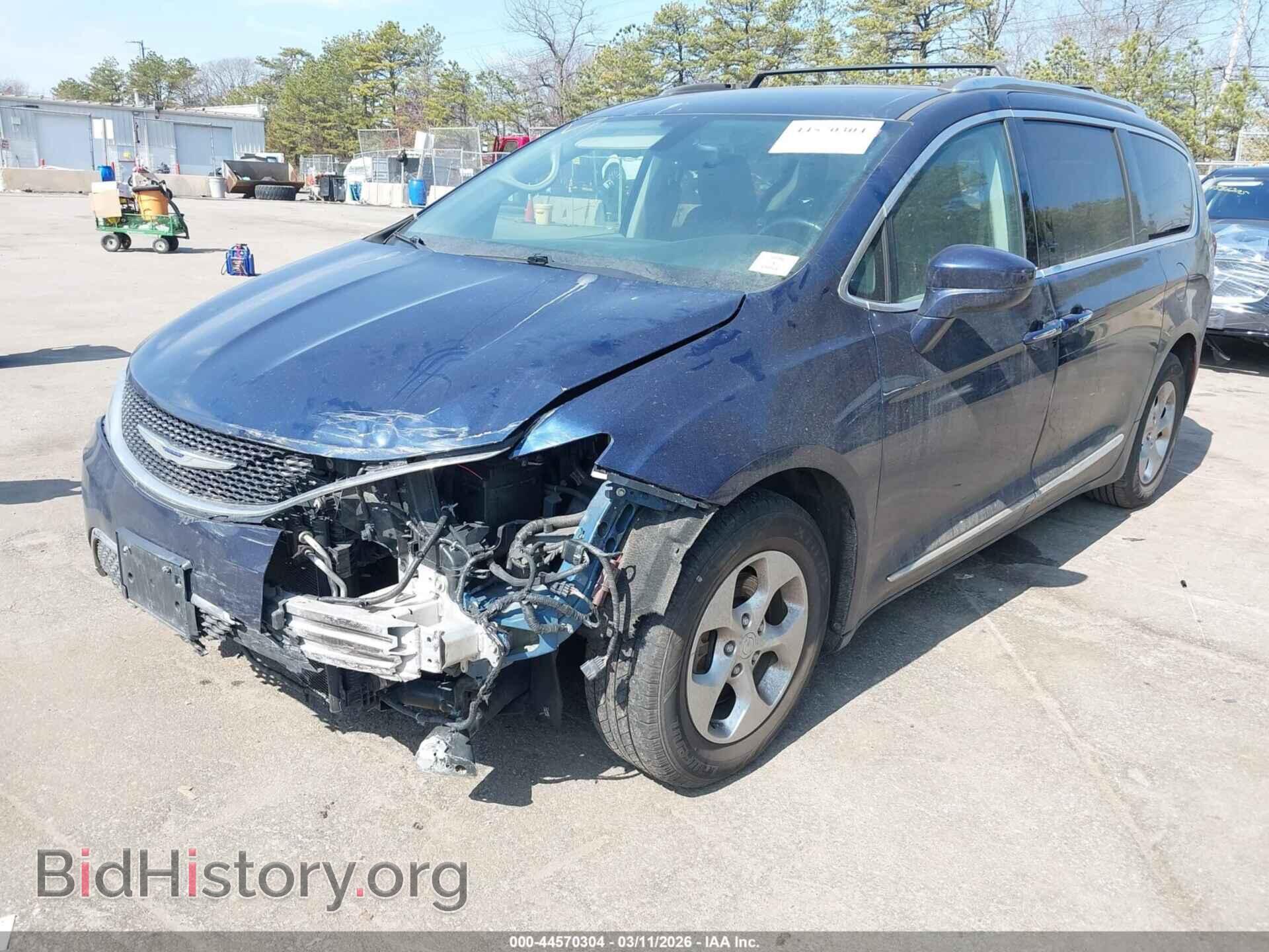 2017 CHRYSLER PACIFICA - VIN: 2C4RC1EG4HR531276 - Photo 2