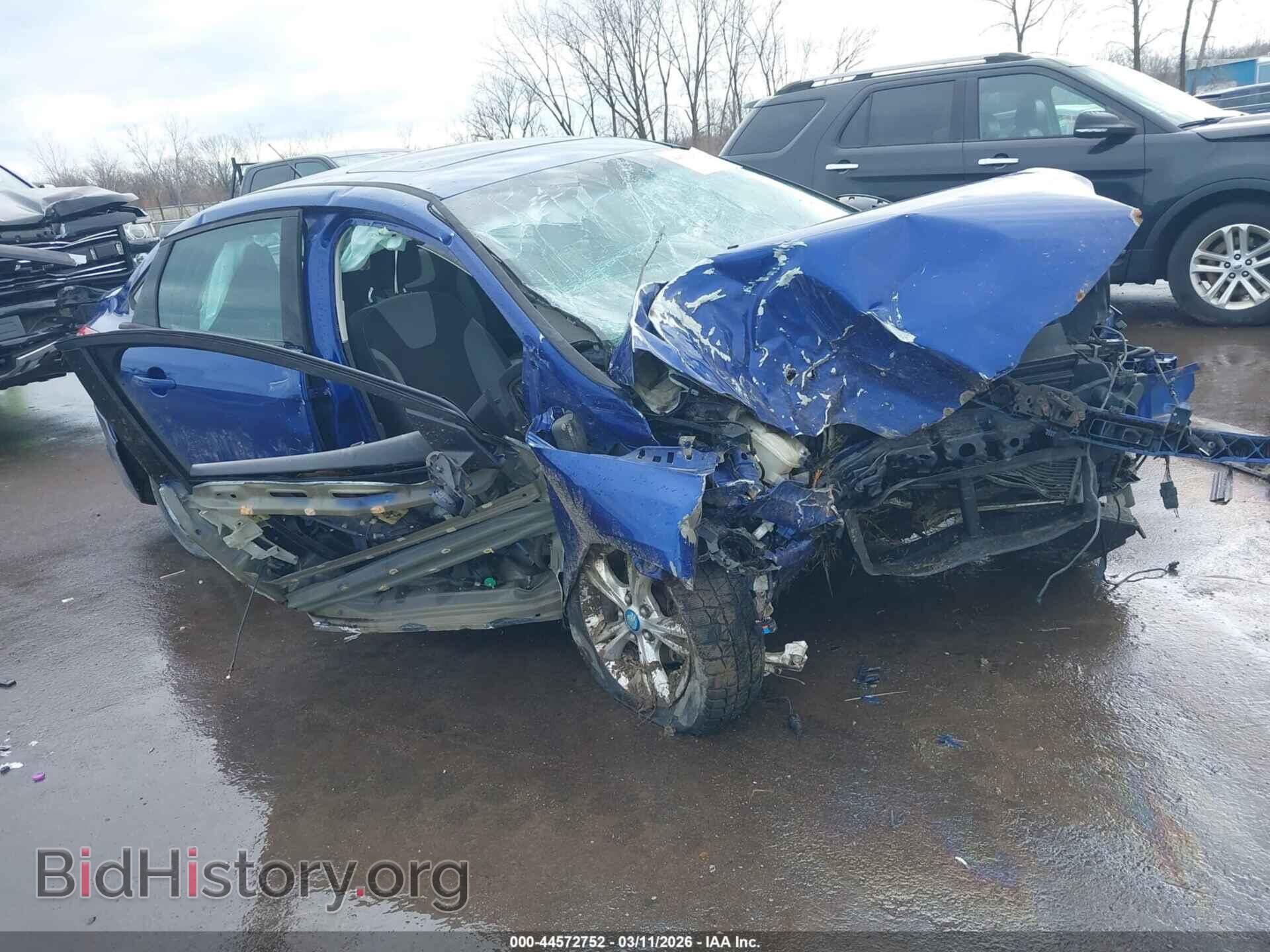 Photo 1FAHP3F24CL205337 - FORD FOCUS 2012