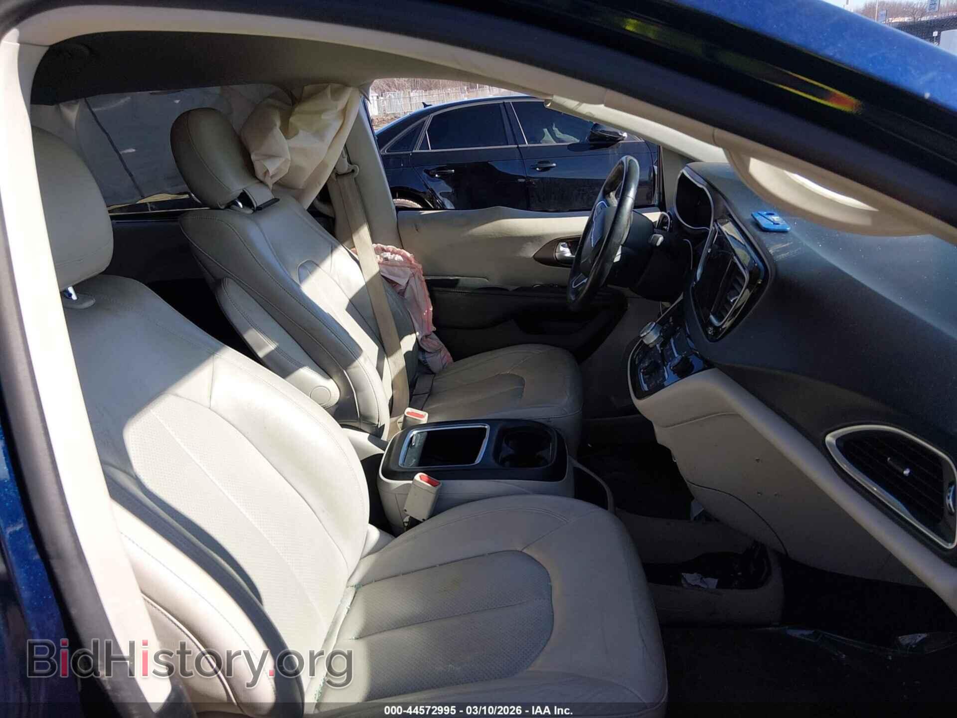 2017 CHRYSLER PACIFICA - VIN: 2C4RC1EG9HR532567 - Photo 5