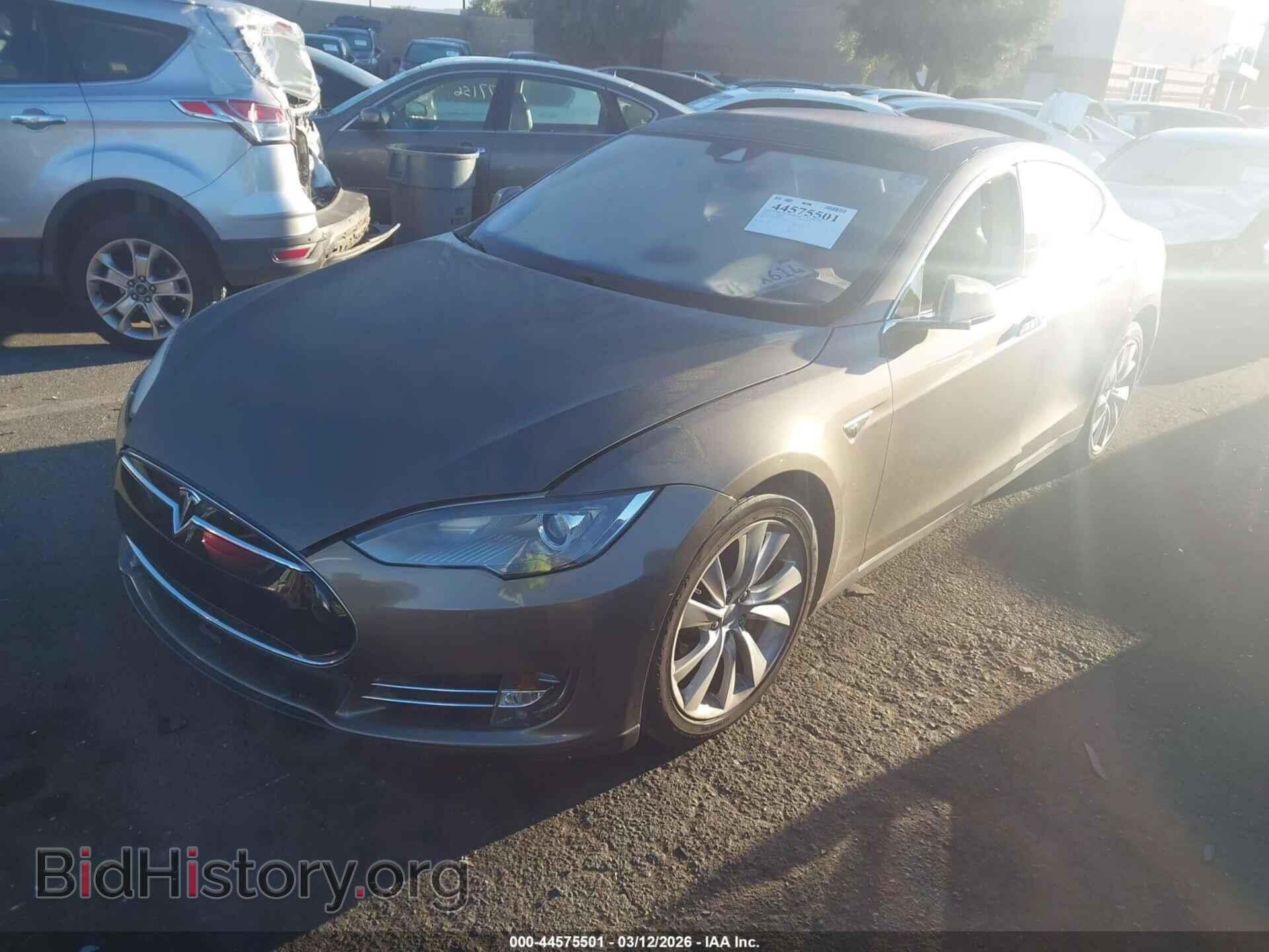 2015 TESLA MODEL S - VIN: 5YJSA1E26FF102550 - Фото 2
