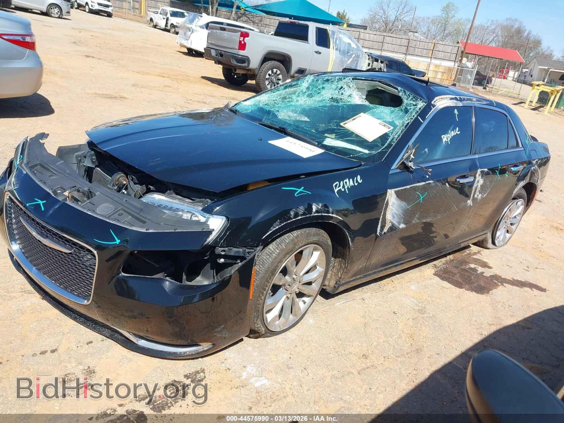 2016 CHRYSLER 300C - VIN: 2C3CCAKG4GH334658 - Фото 2