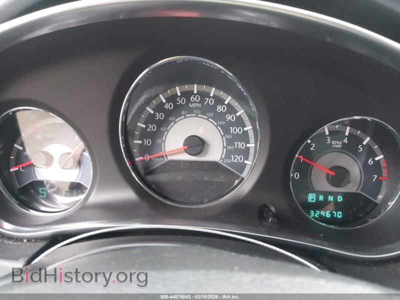 2012 Chrysler 200 (VIN 1C3CCBBB1CN298925) — photo 7 of 12