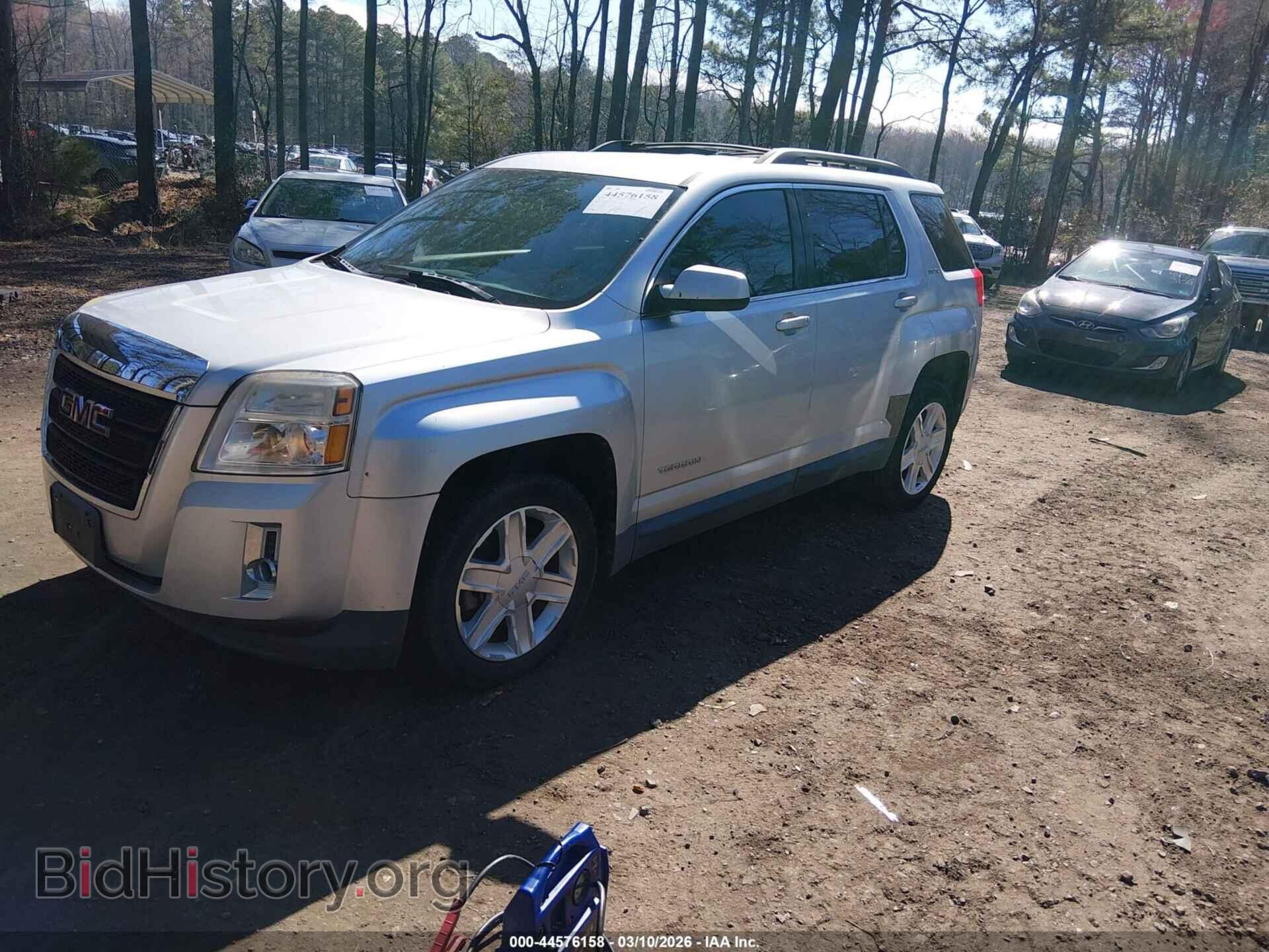 2010 GMC TERRAIN - VIN: 2CTALDEW8A6261678 - Photo 2