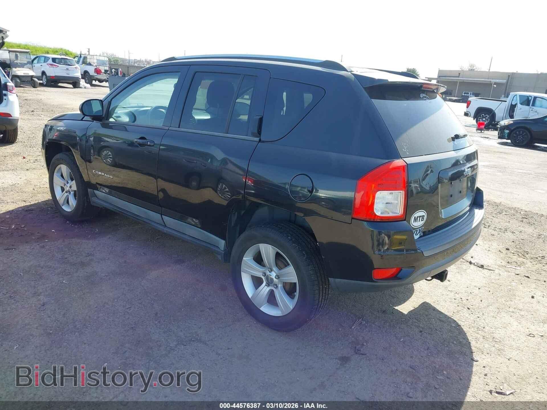 2011 JEEP COMPASS - VIN: 1J4NT1FB0BD226749 - Фото 3