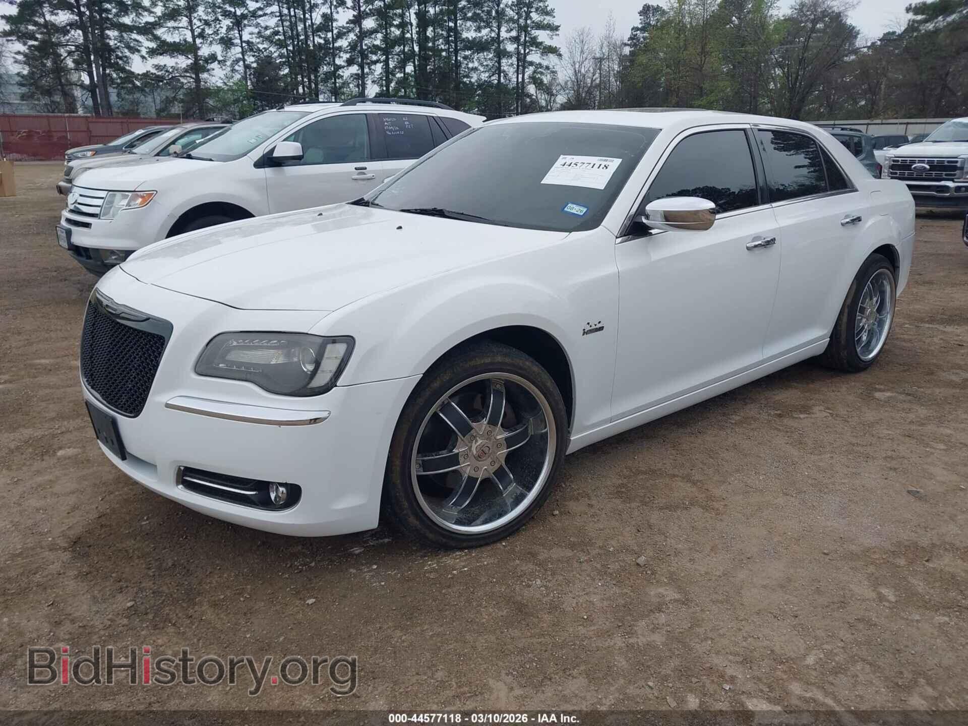2012 CHRYSLER 300C - VIN: 2C3CCAET2CH242516 - Photo 2