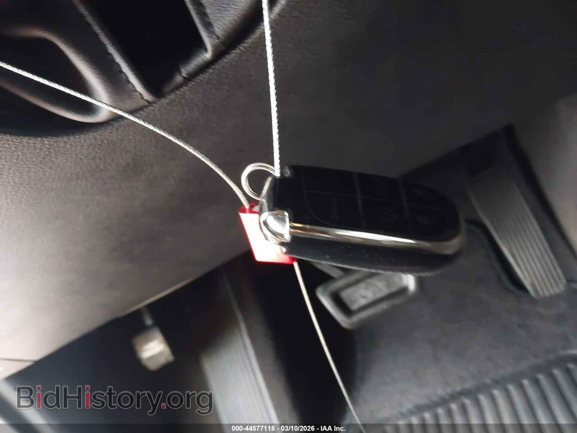 2012 CHRYSLER 300C - VIN: 2C3CCAET2CH242516 - Photo 11
