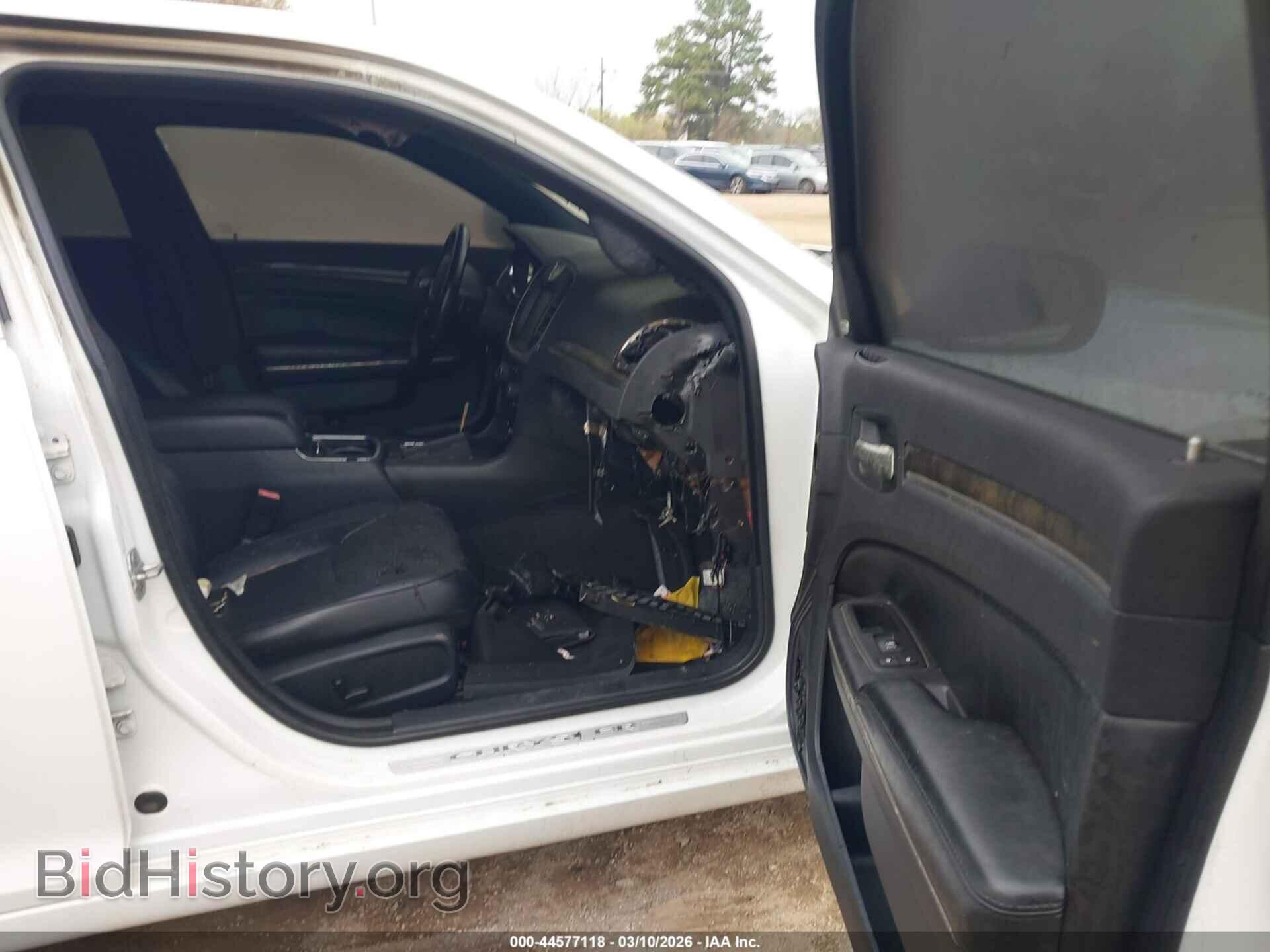 2012 CHRYSLER 300C - VIN: 2C3CCAET2CH242516 - Photo 5