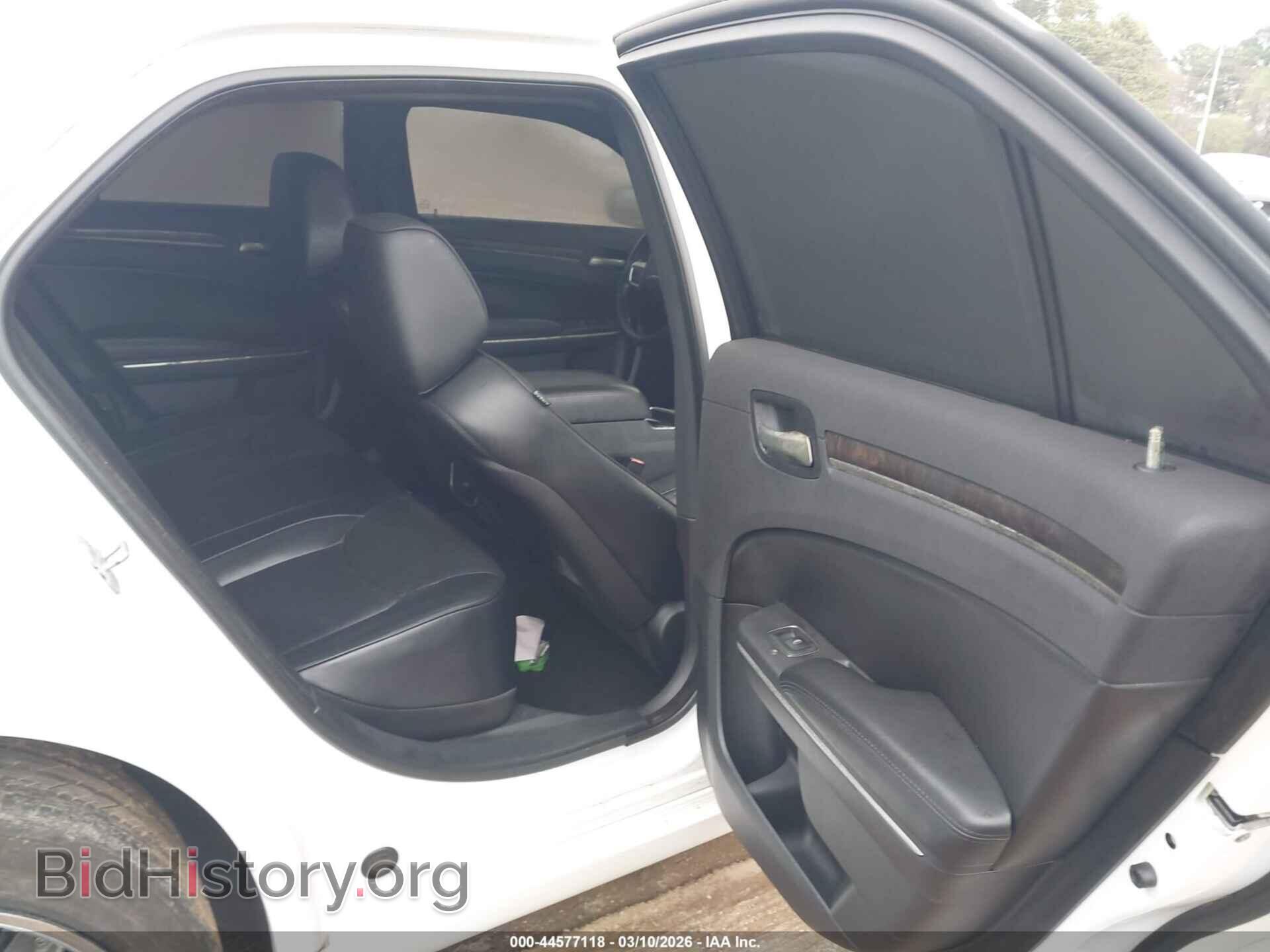 2012 CHRYSLER 300C - VIN: 2C3CCAET2CH242516 - Photo 8