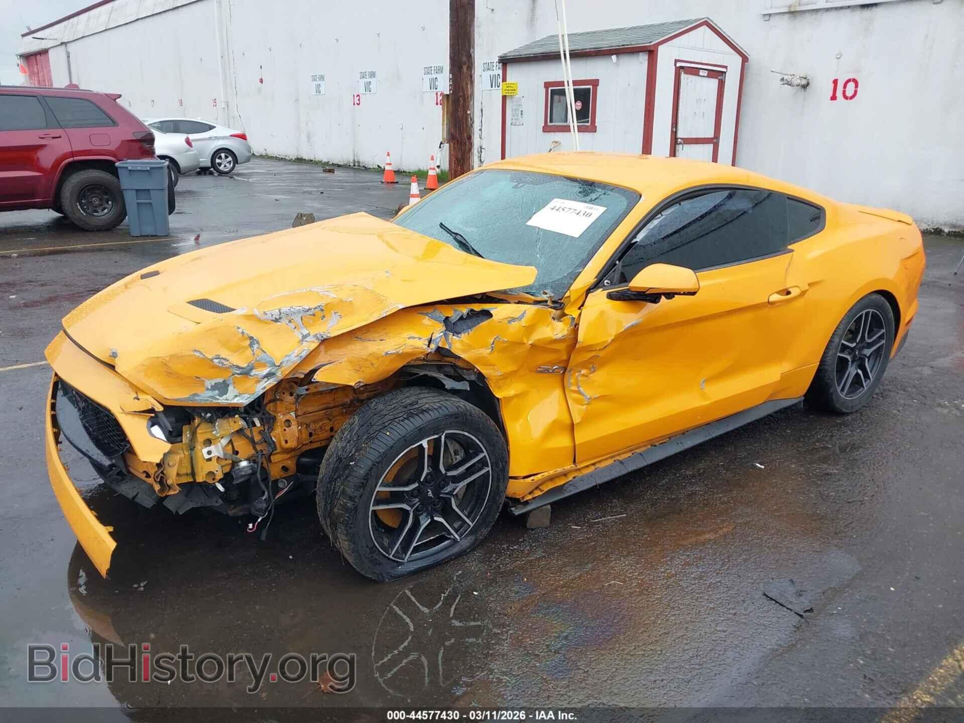 2018 FORD MUSTANG - VIN: 1FA6P8CF7J5172864 - Photo 2