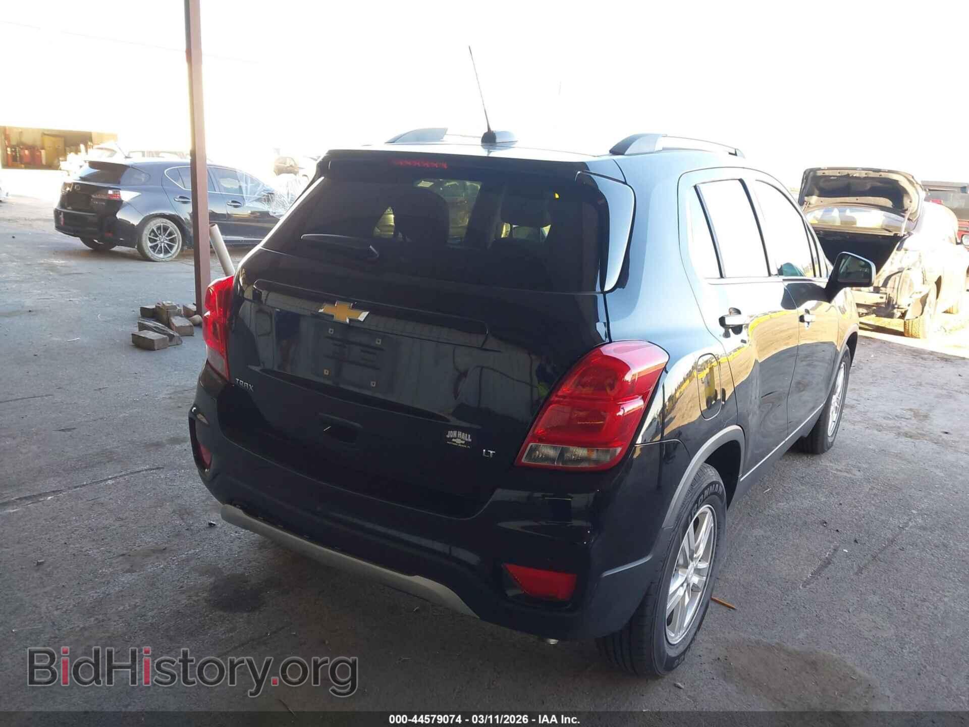 2017 CHEVROLET TRAX - VIN: 3GNCJLSB8HL210412 - Photo 4