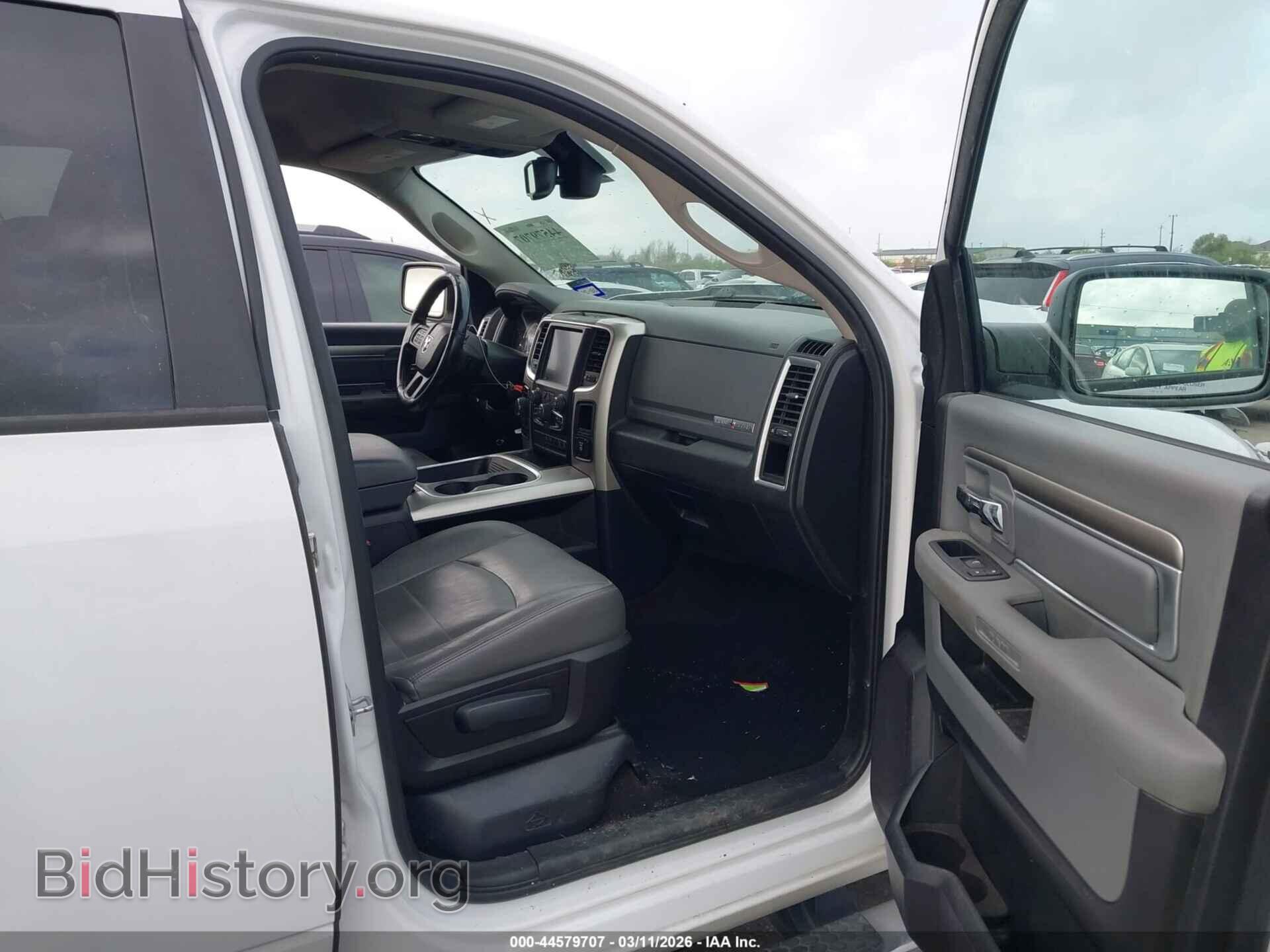 2016 RAM 1500 - VIN: 1C6RR7LT8GS137821 - Фото 5