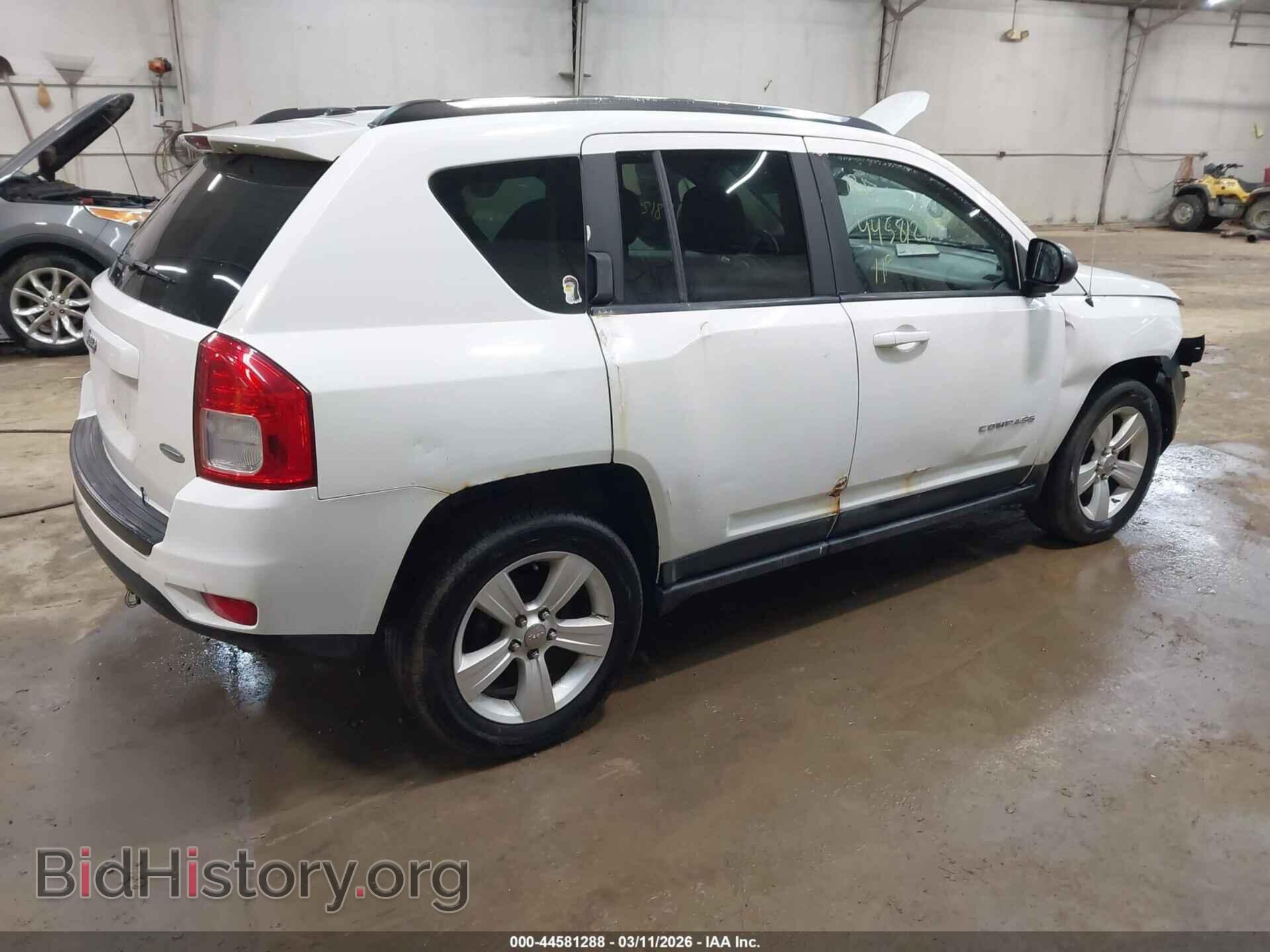 2011 JEEP COMPASS - VIN: 1J4NF1FB2BD188660 - Photo 4