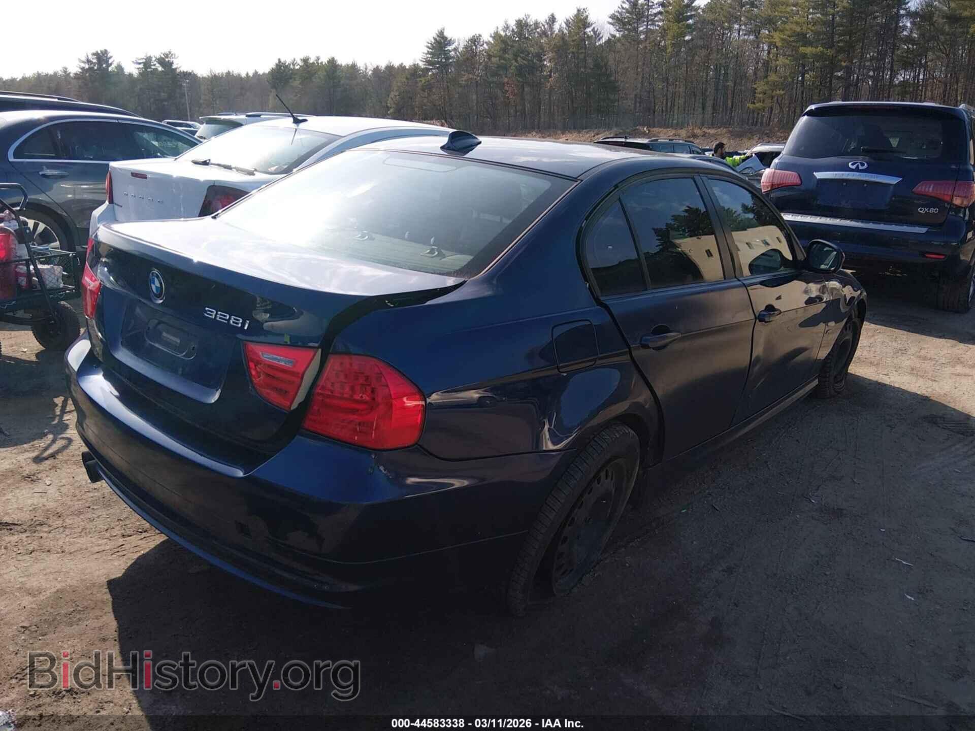 2011 BMW 328I - VIN: WBAPK7G56BNN77458 - Фото 4