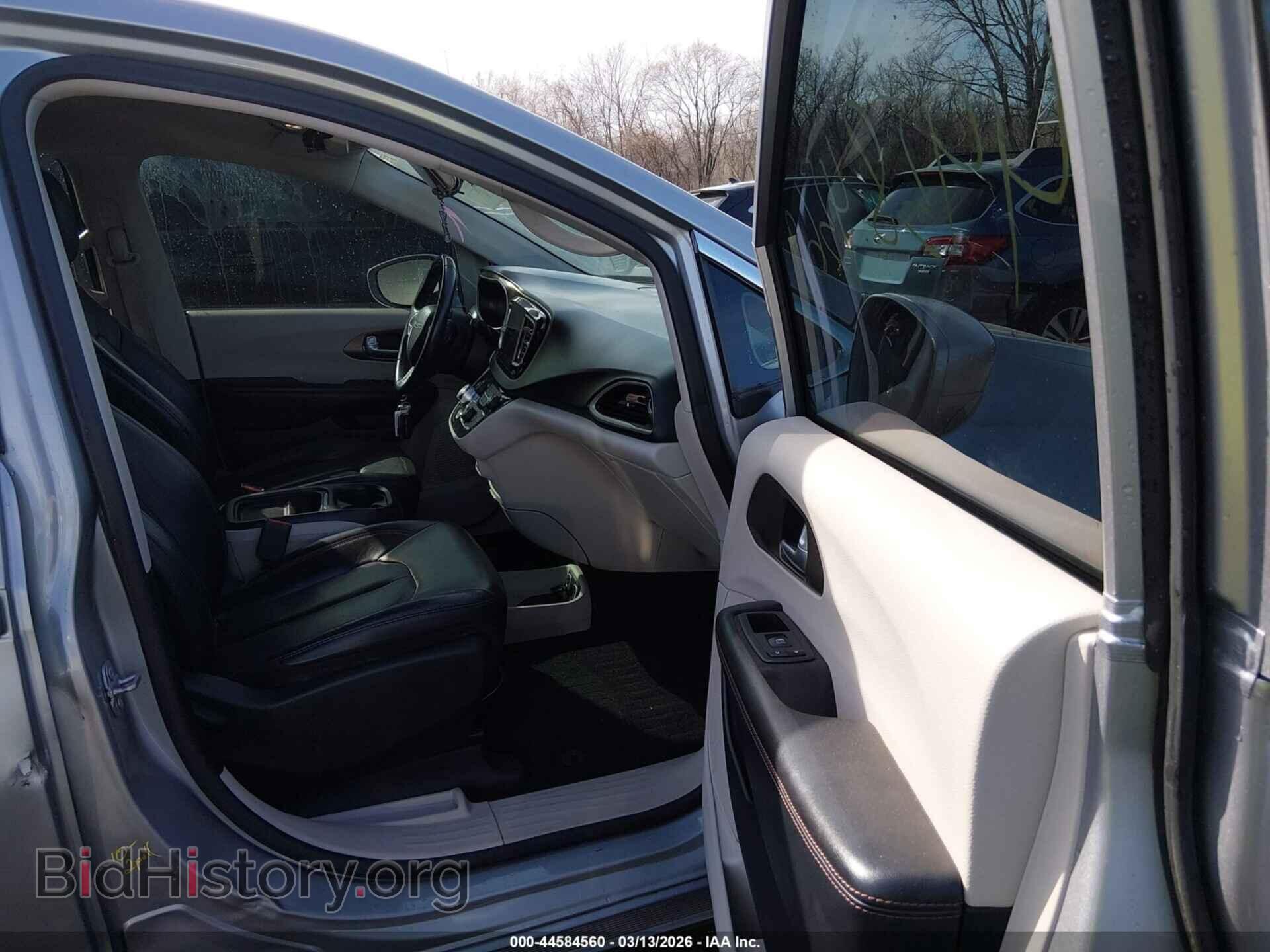 2018 CHRYSLER PACIFICA - VIN: 2C4RC1BGXJR217304 - Фото 5