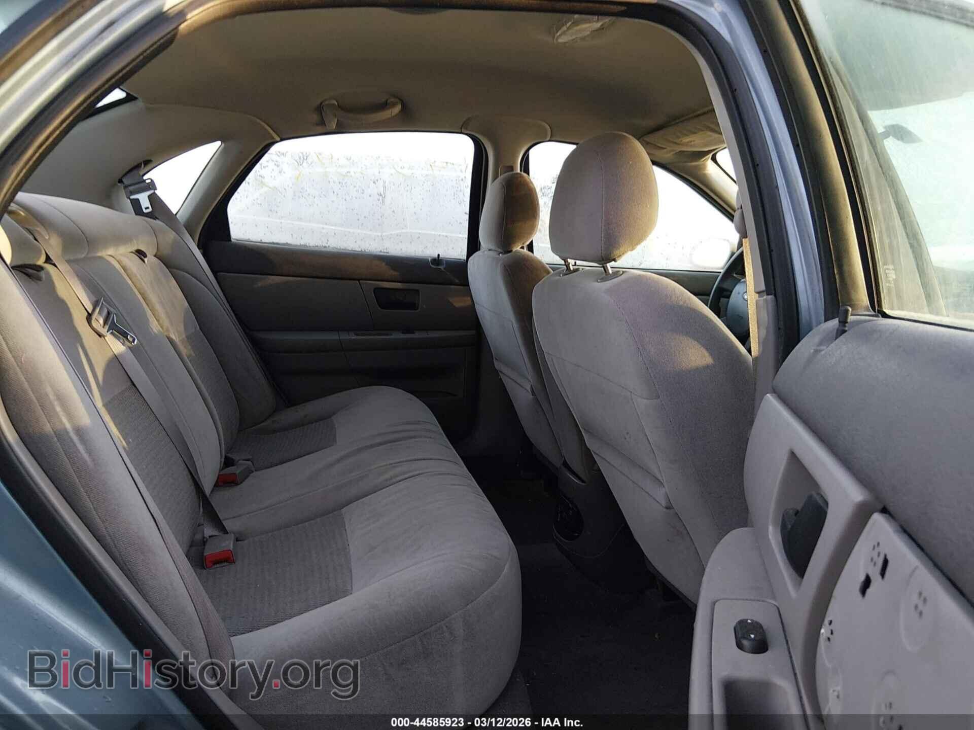 2005 FORD TAURUS - VIN: 1FAFP53285A272402 - Фото 8