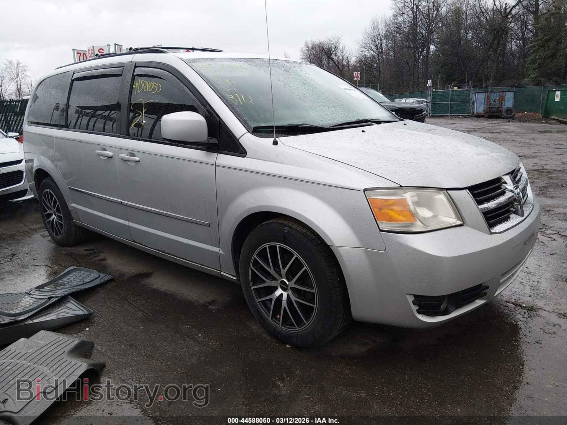 Фотография 2D4RN5D16AR131100 - DODGE GRAND CARAVAN 2010