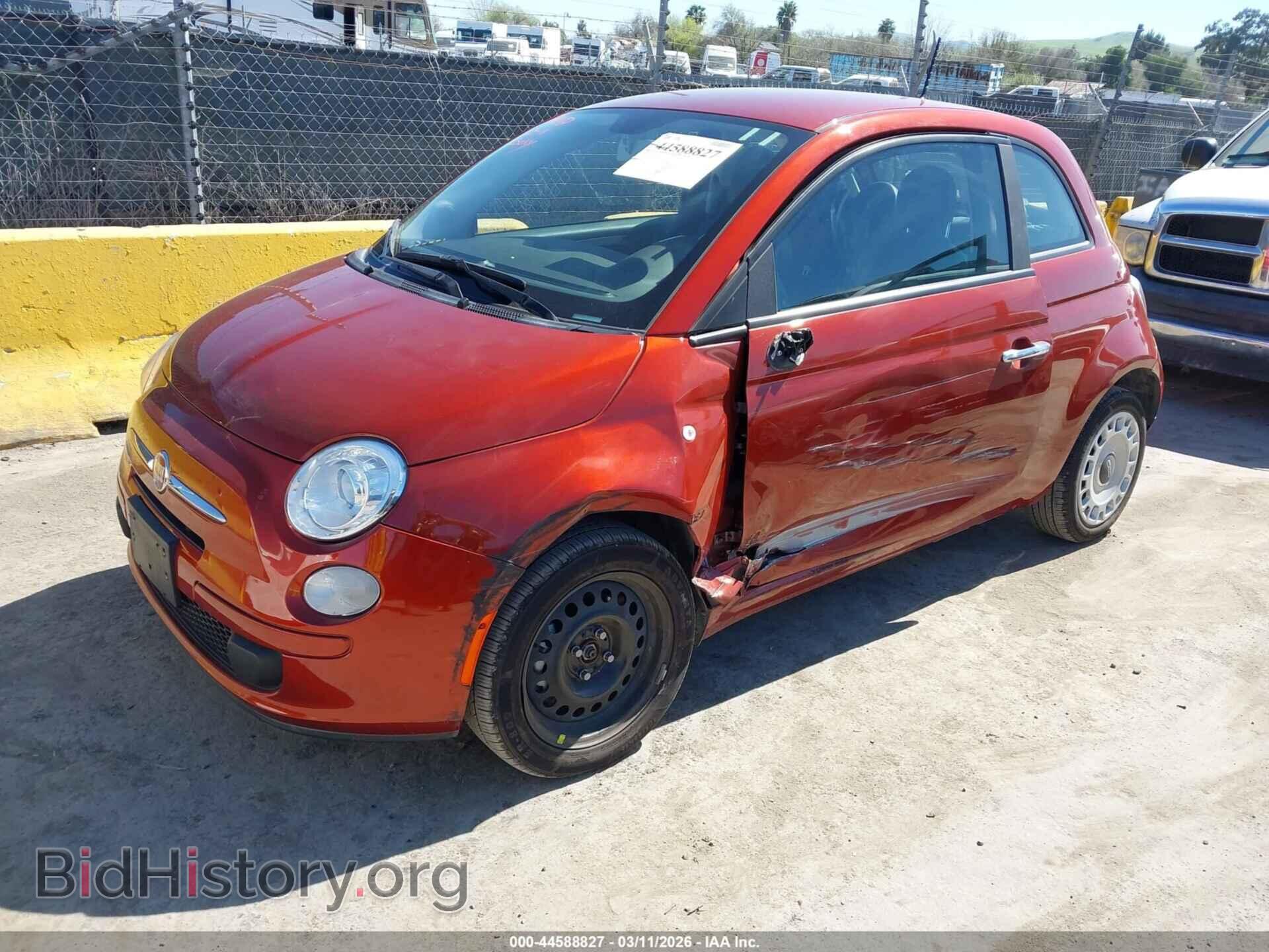 2013 FIAT 500 - VIN: 3C3CFFAR4DT587263 - Photo 2