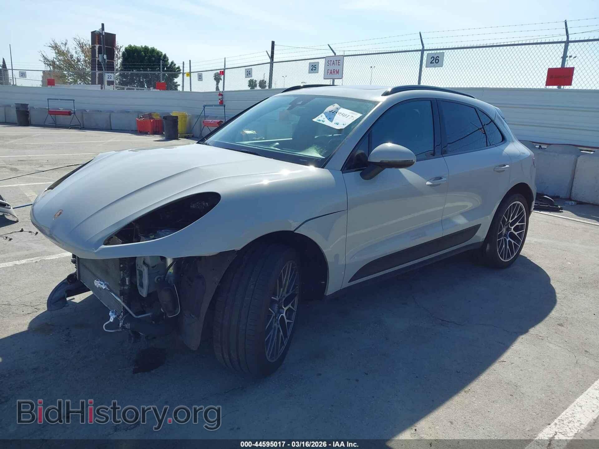2020 PORSCHE MACAN - VIN: WP1AA2A51LLB03601 - Photo 2