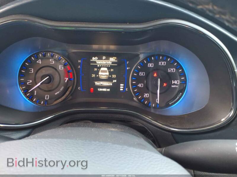 2015 Chrysler 200 (VIN 1C3CCCBB1FN585191) — photo 7 of 11