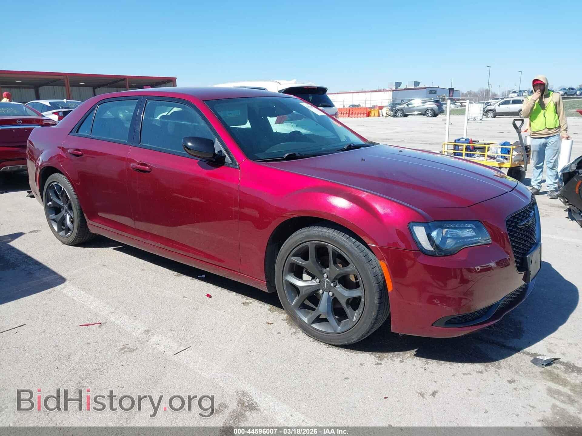 Photo 2C3CCAAG6MH562979 - CHRYSLER 300 2021