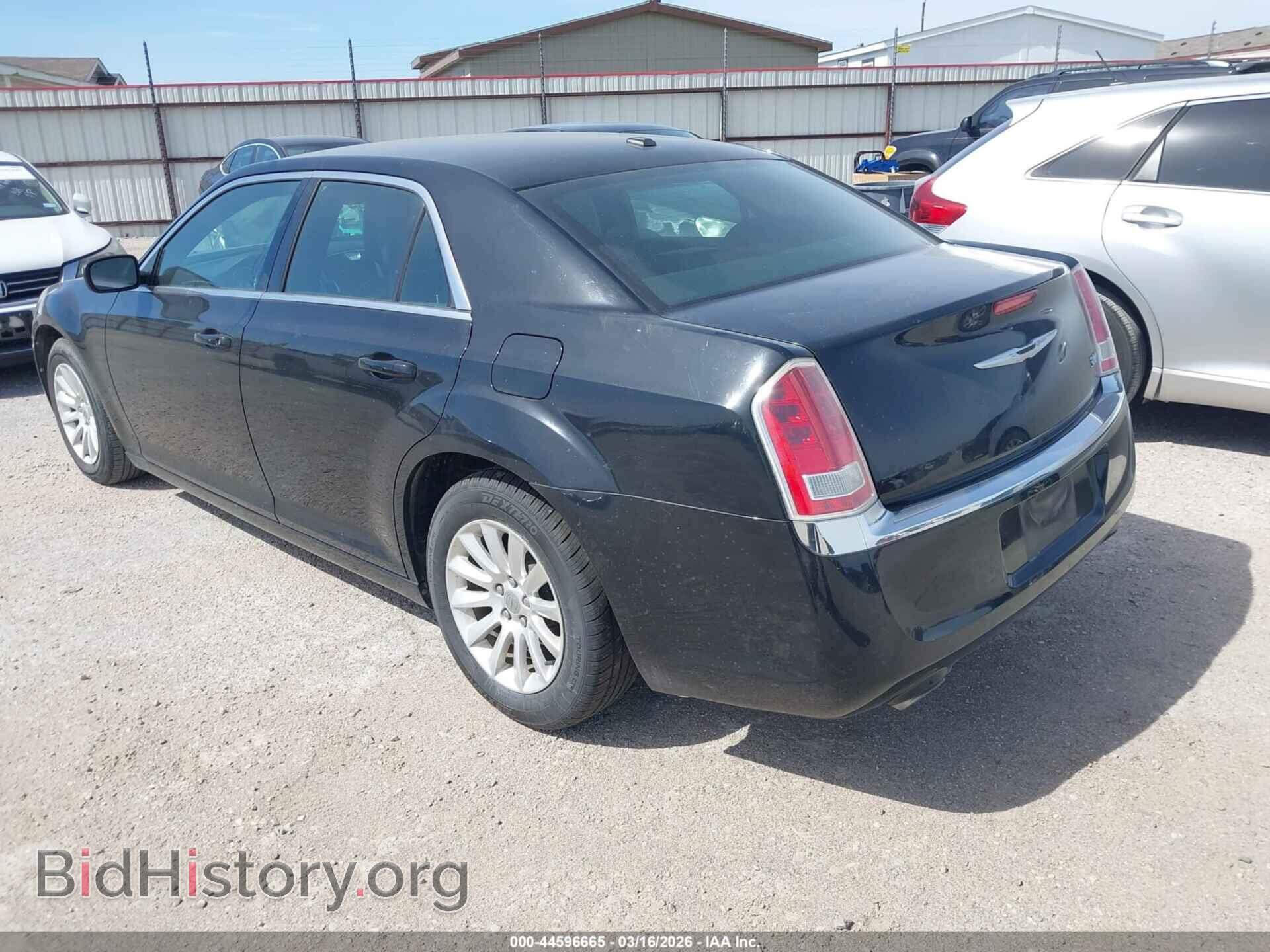 2014 CHRYSLER 300 - VIN: 2C3CCAAG3EH228863 - Фото 3