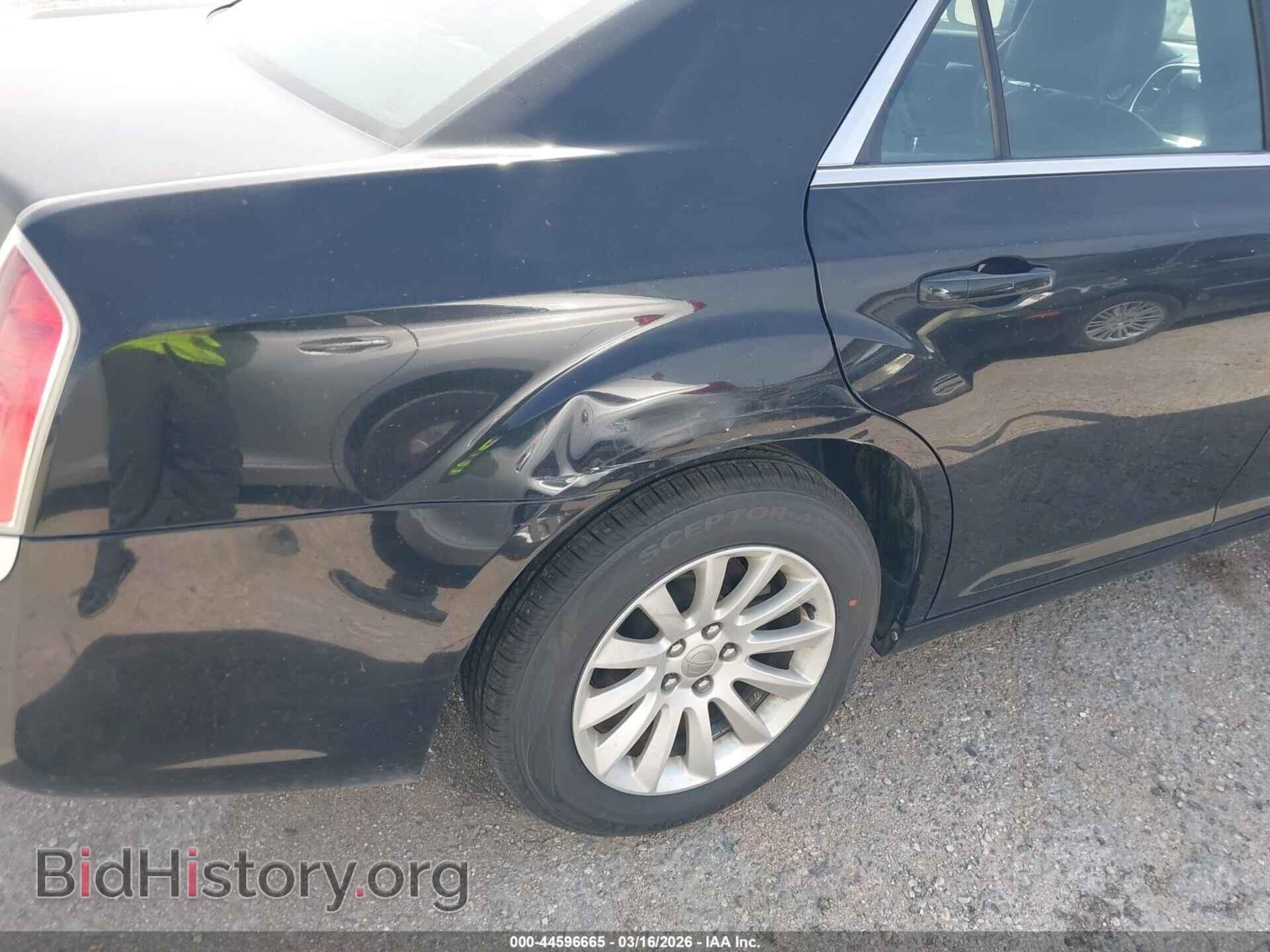 2014 CHRYSLER 300 - VIN: 2C3CCAAG3EH228863 - Фото 6