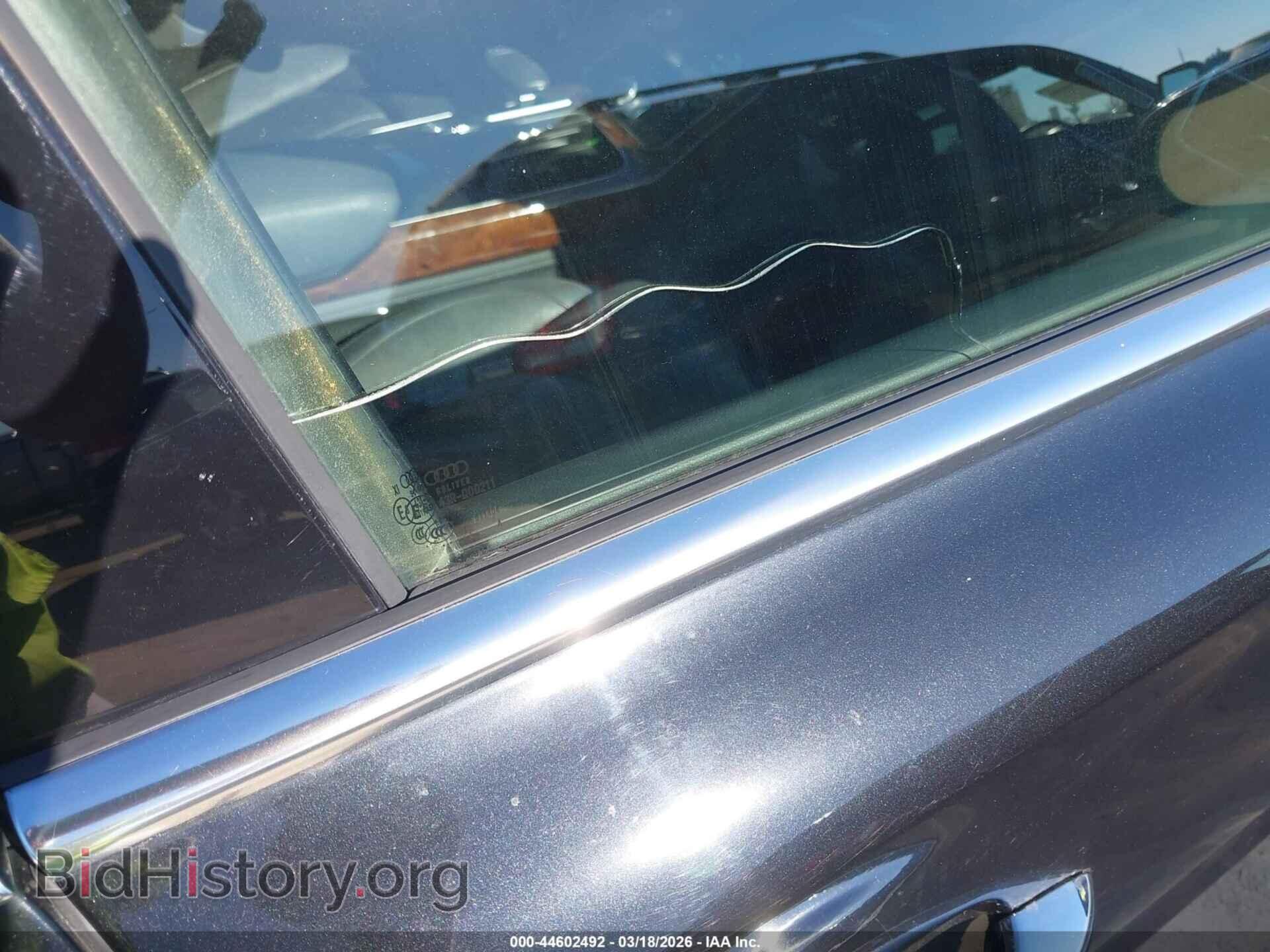 2011 AUDI A8 L - VIN: WAURVAFD6BN021771 - Photo 6