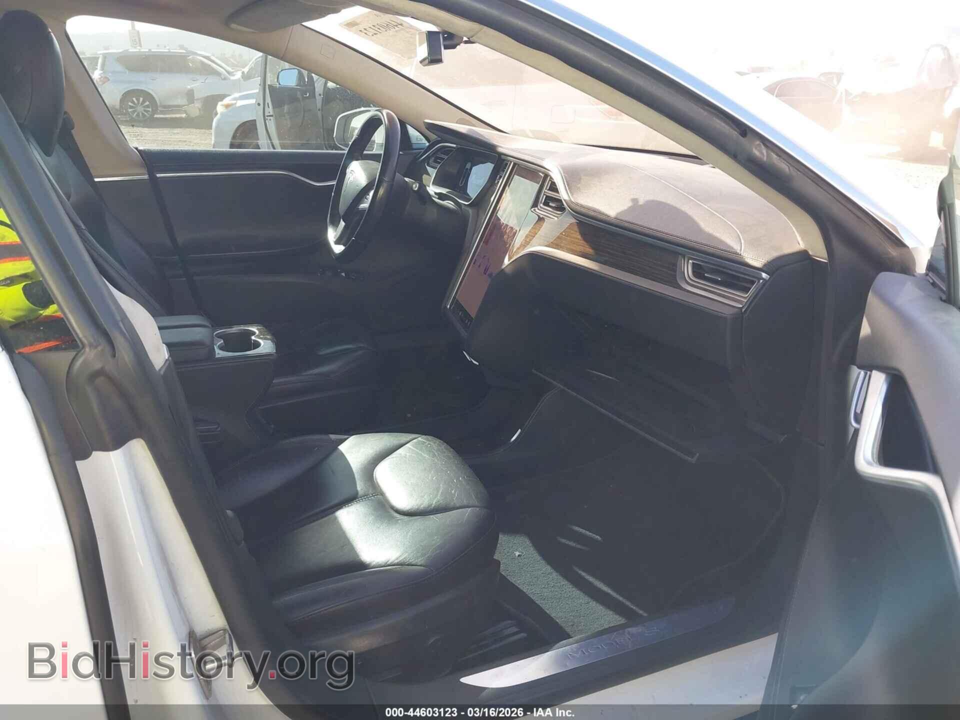 2015 TESLA MODEL S - VIN: 5YJSA1E19FF105711 - Фото 5