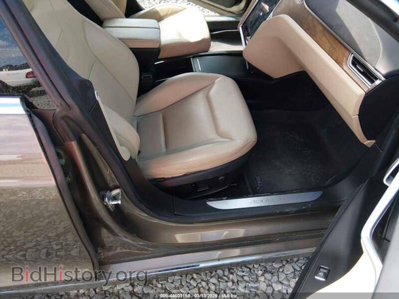 2016 Tesla MODEL S (VIN 5YJSA1E19GF157437) — фото 5 из 19