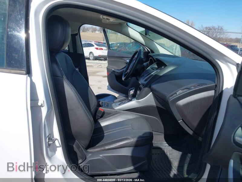 2014 Ford FOCUS (VIN 1FADP3F21EL222923) — фото 5 из 11