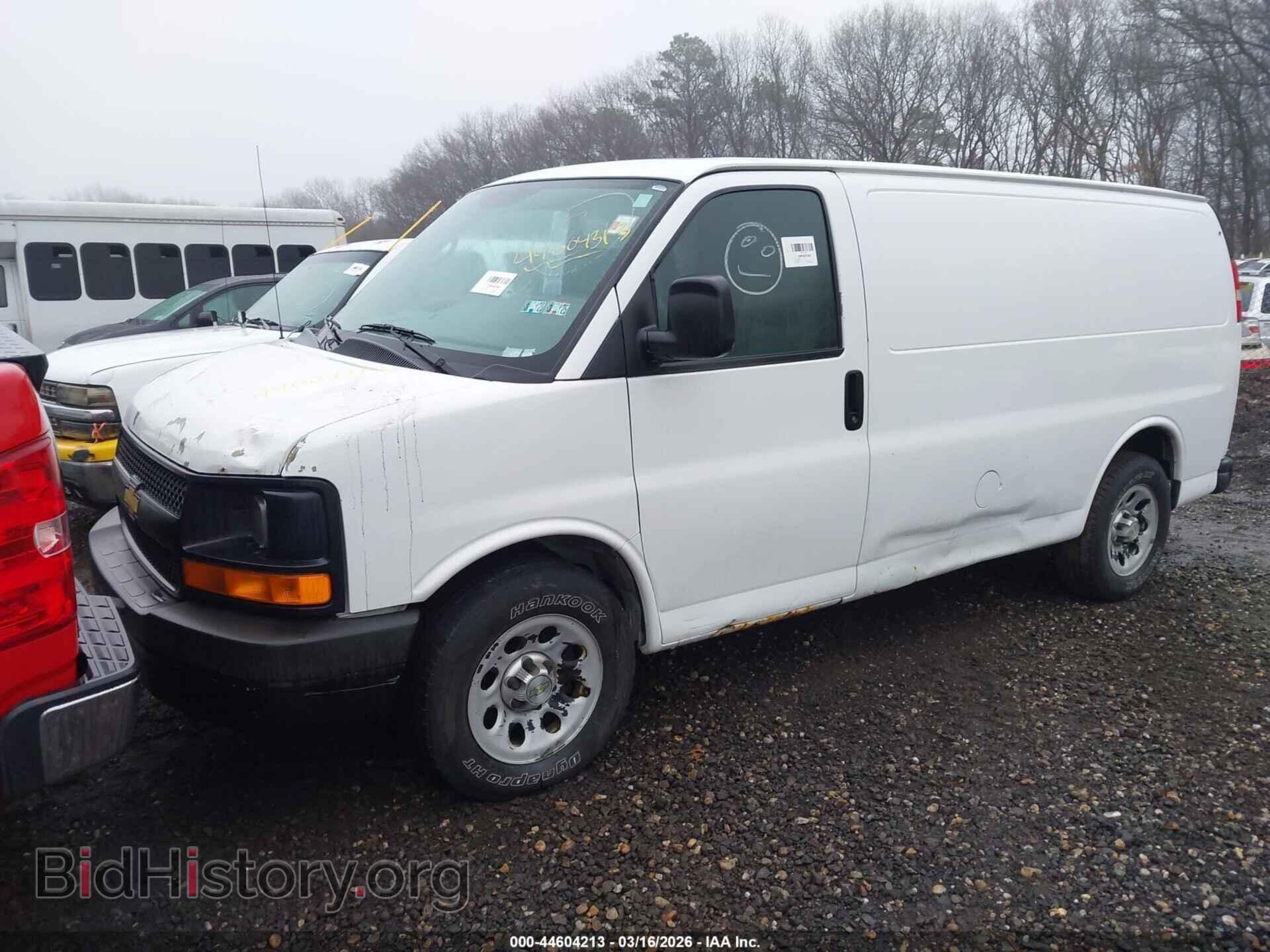 2012 CHEVROLET EXPRESS 1500 - VIN: 1GCSGAFX2C1136840 - Photo 2