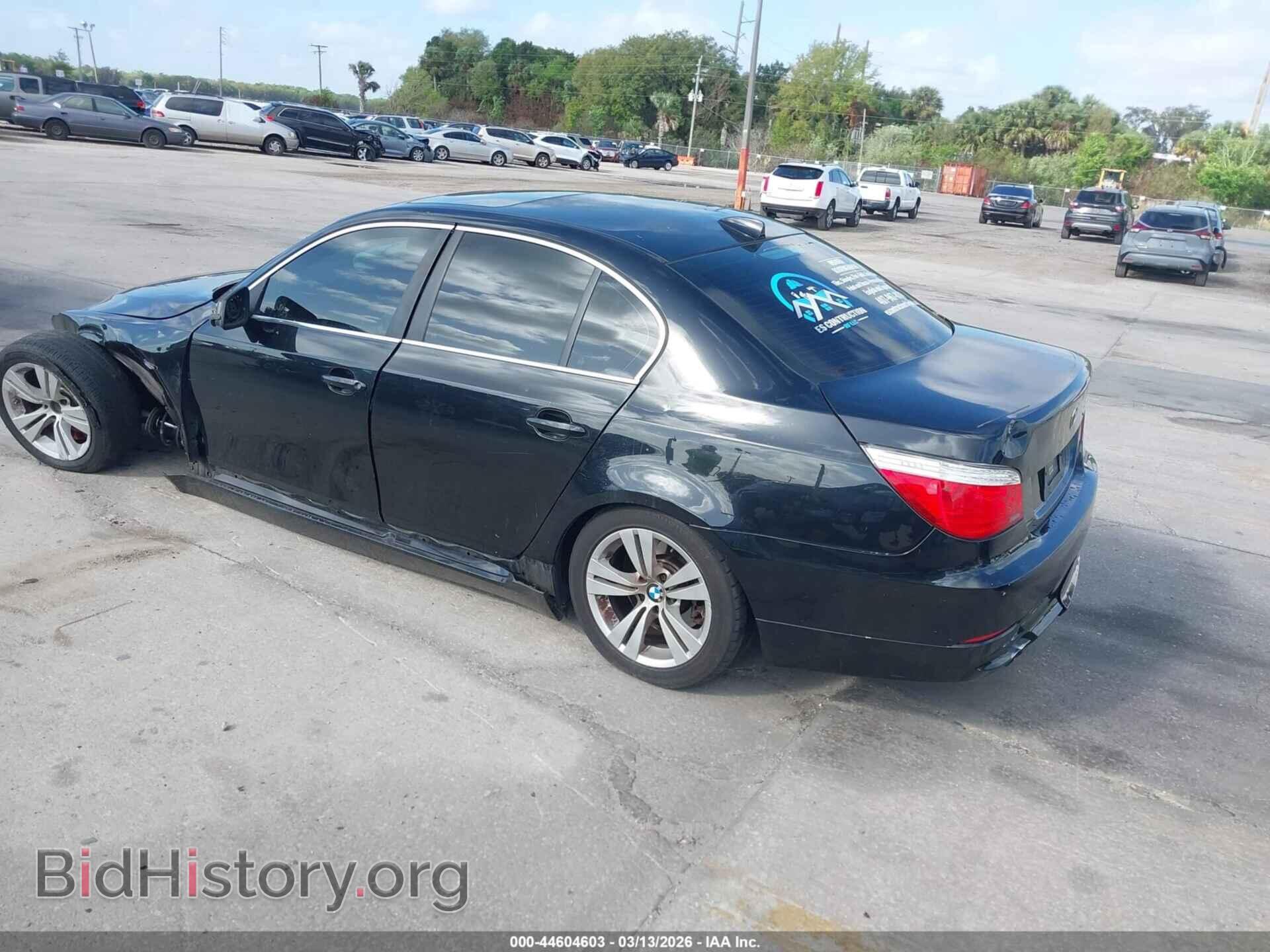 2010 BMW 528I - VIN: WBANU5C55AC364202 - Фото 3
