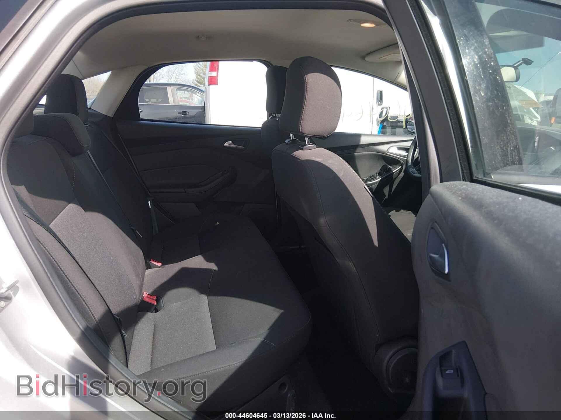 2017 FORD FOCUS - VIN: 1FADP3F27HL204107 - Фото 8