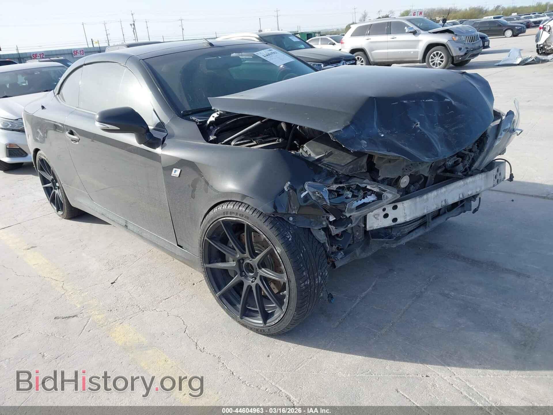 Photo JTHFE2C25B2506272 - LEXUS IS 350C 2011