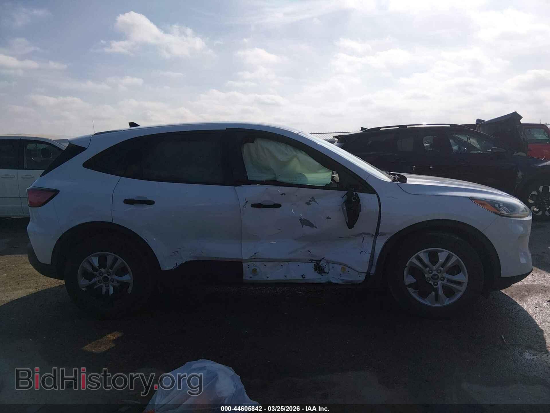 2020 FORD ESCAPE - VIN: 1FMCU0F63LUA31233 - Фото 13