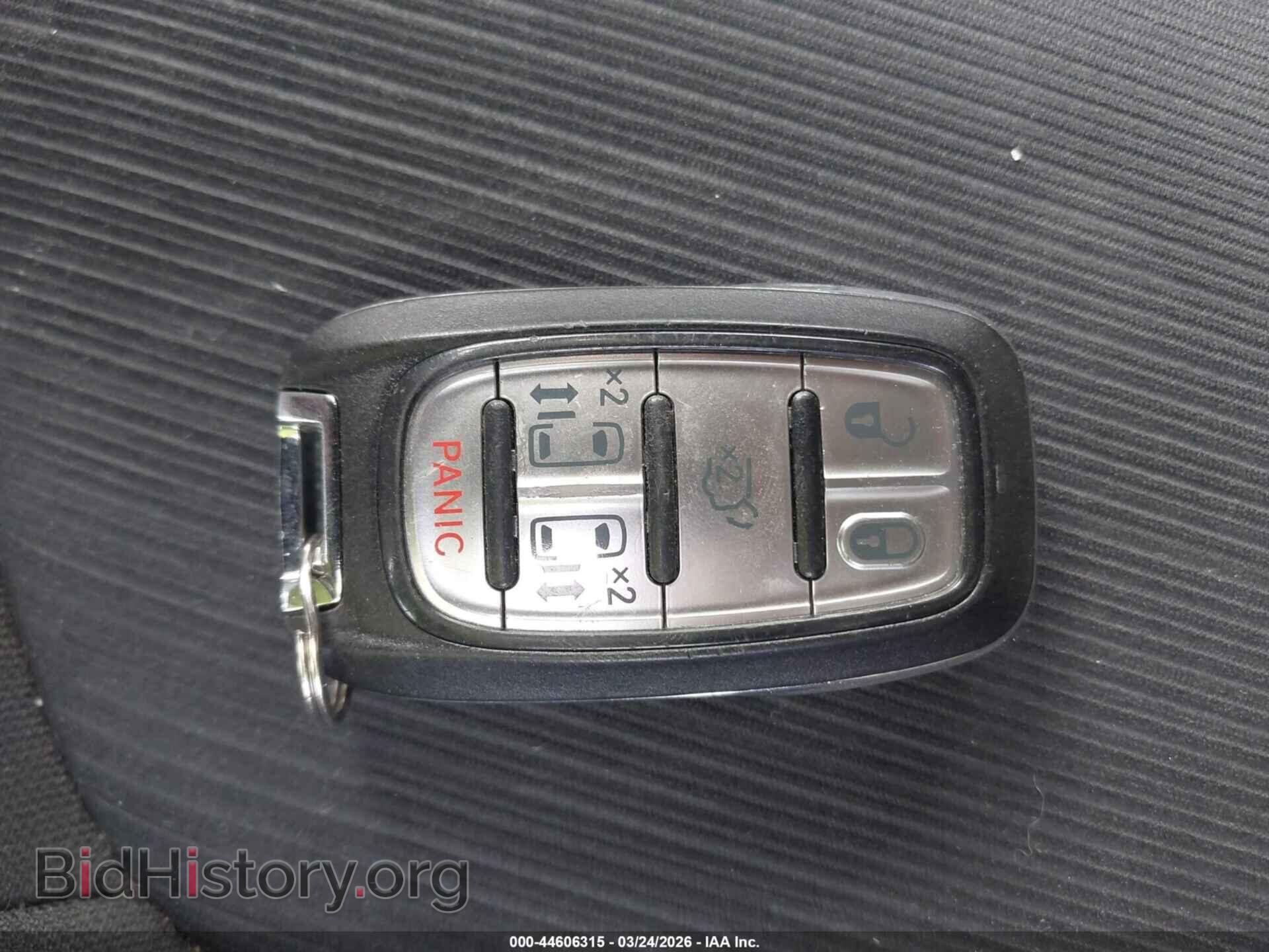 2017 CHRYSLER PACIFICA - VIN: 2C4RC1DG2HR512968 - Photo 11