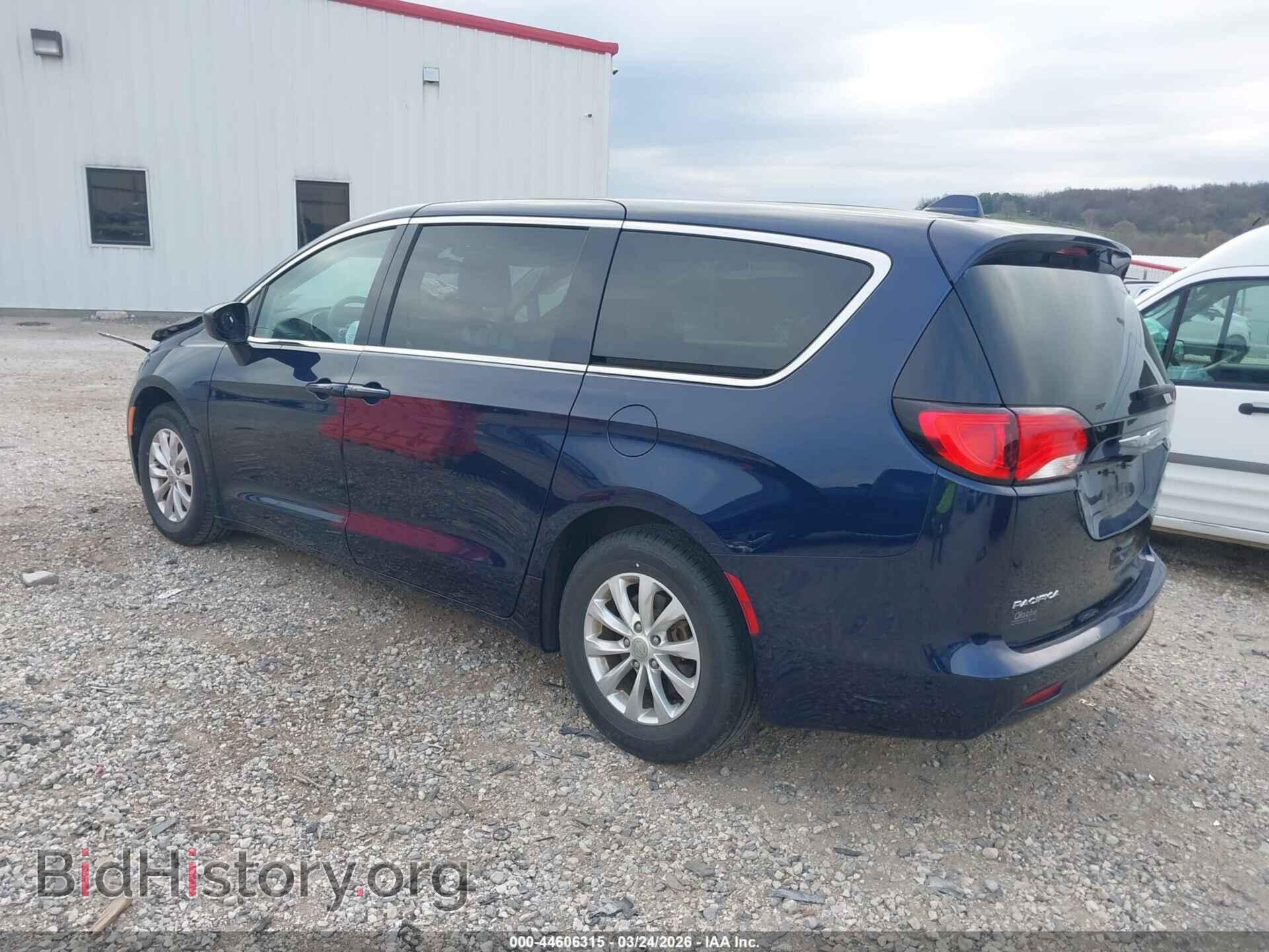 2017 CHRYSLER PACIFICA - VIN: 2C4RC1DG2HR512968 - Photo 3