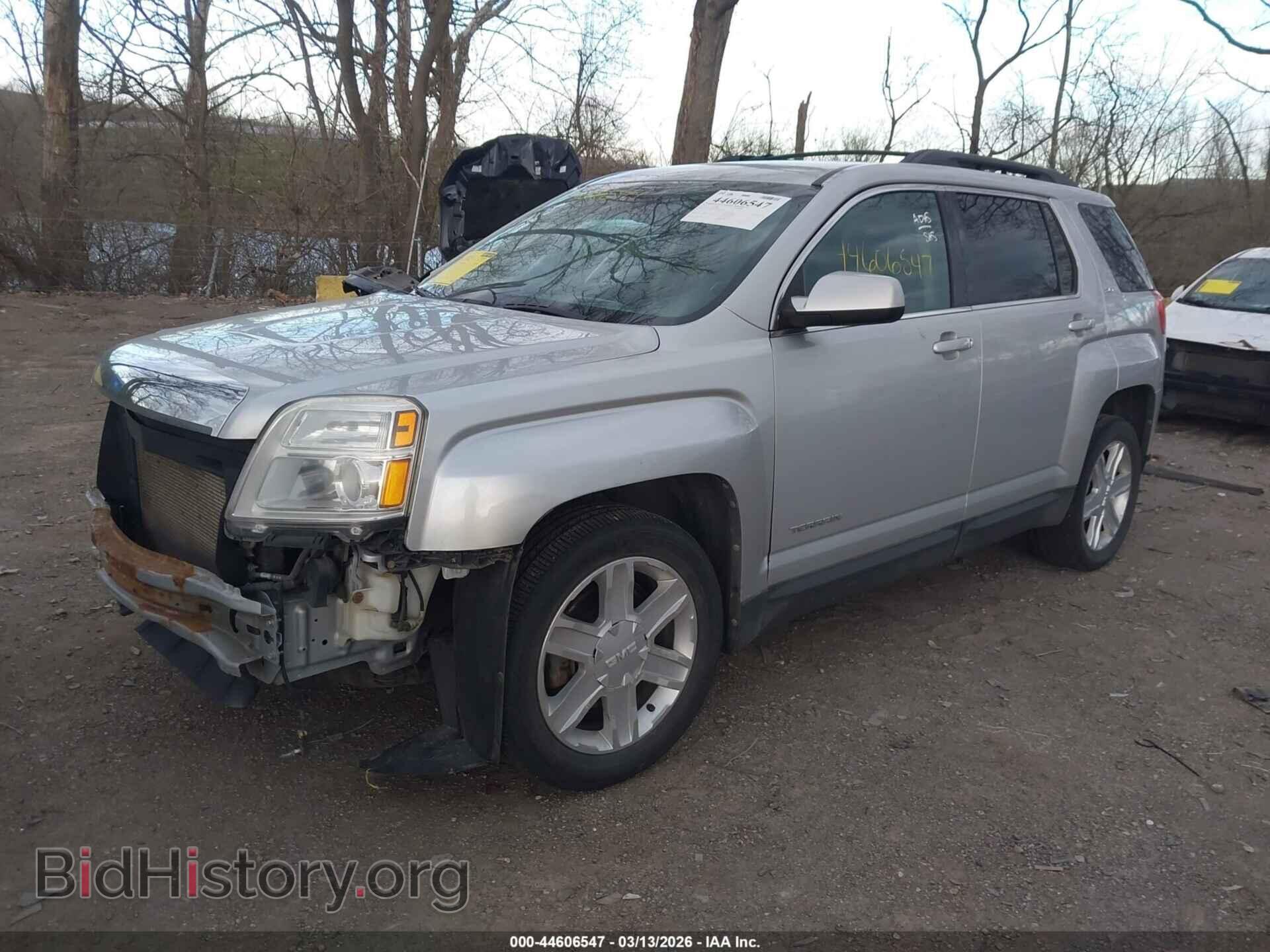 2011 GMC TERRAIN - VIN: 2CTFLVEC7B6310825 - Photo 2