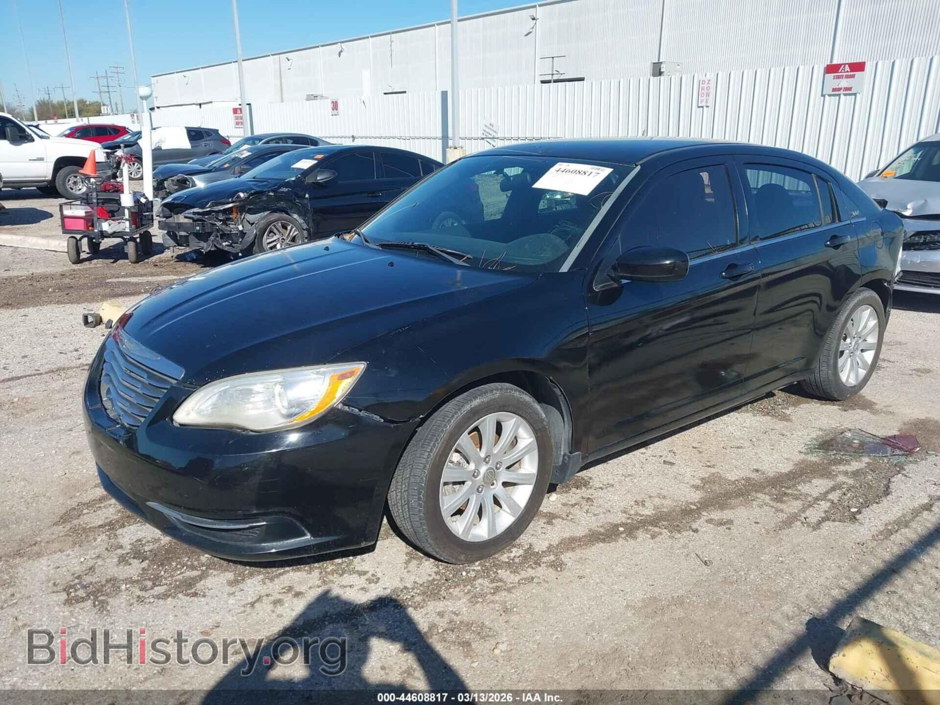 2014 CHRYSLER 200 - VIN: 1C3CCBBB8EN192491 - Фото 2
