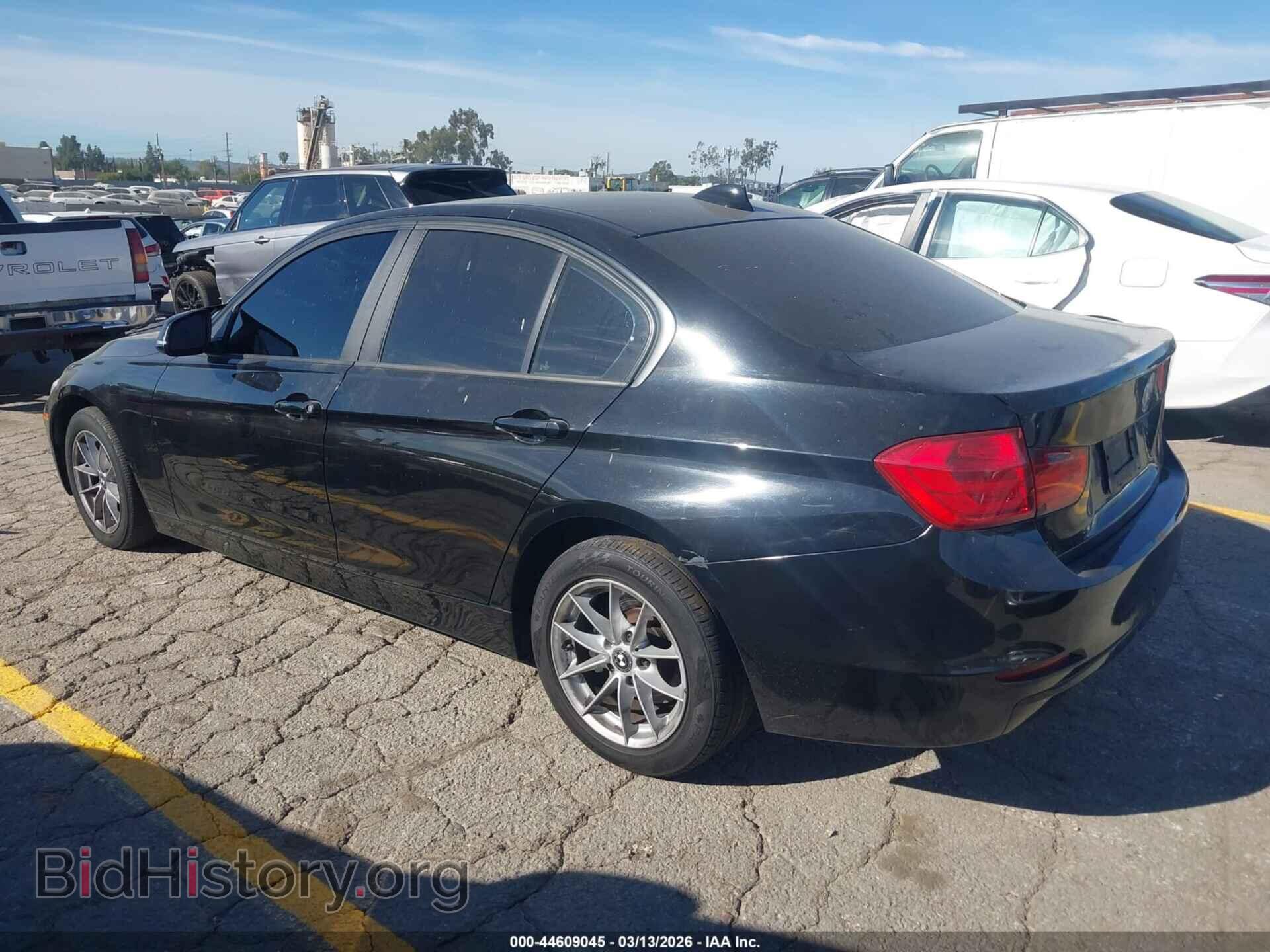 2014 BMW 320I - VIN: WBA3B1C5XEK131644 - Фото 3