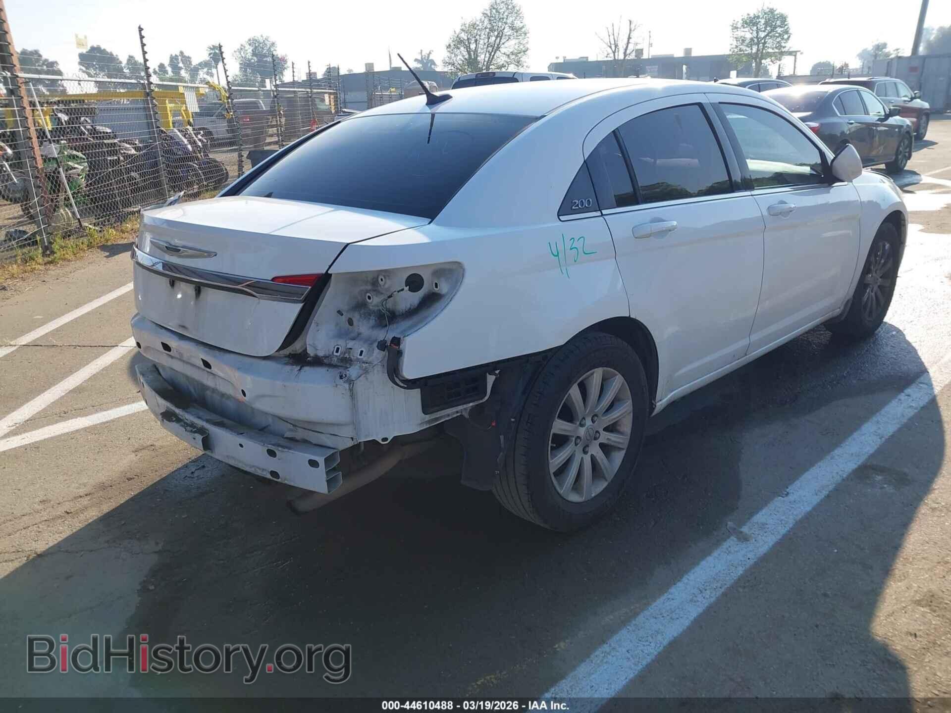 2011 CHRYSLER 200 - VIN: 1C3BC1FB9BN569003 - Фото 4