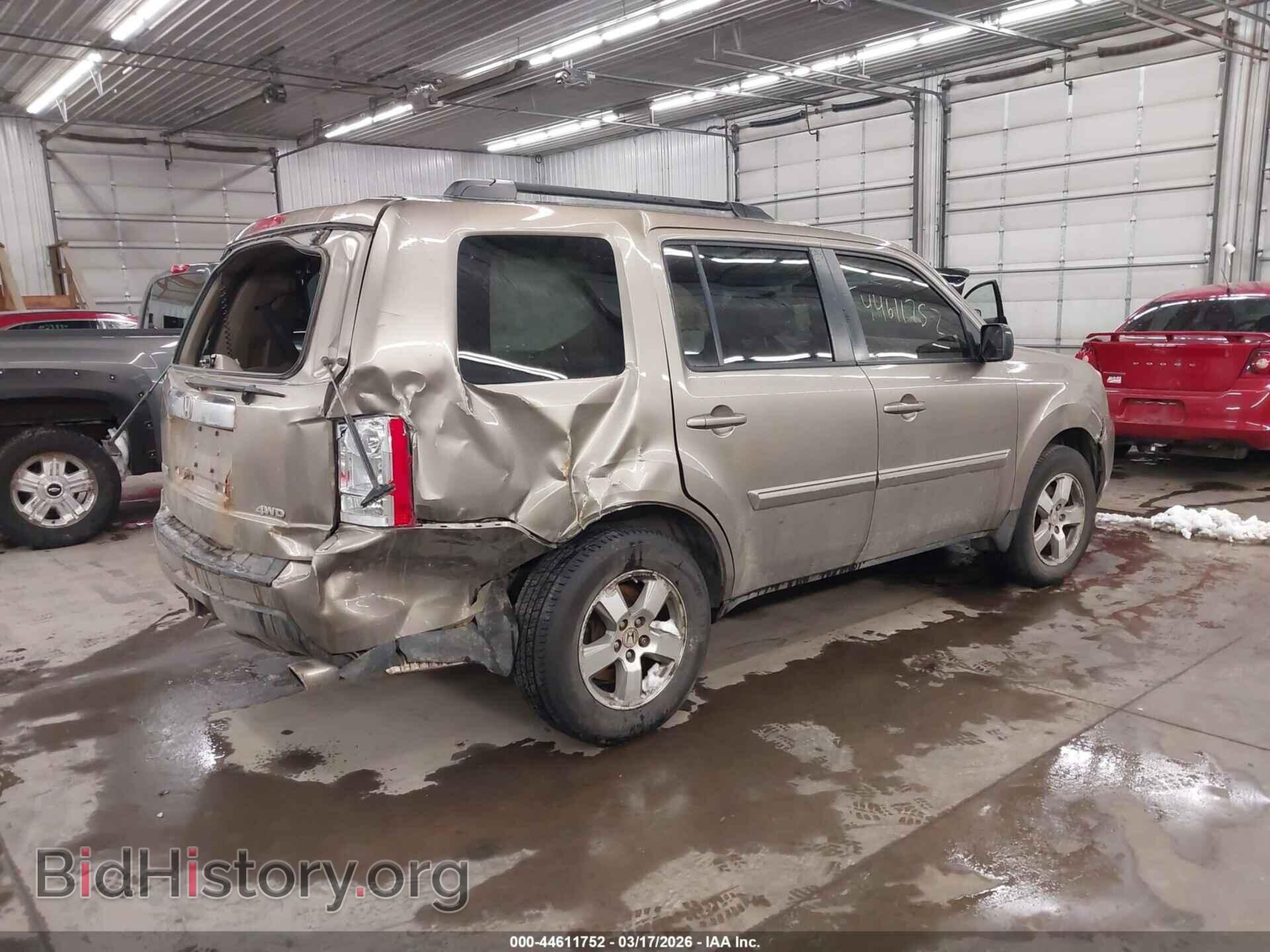 2011 HONDA PILOT - VIN: 5FNYF4H60BB002031 - Фото 4