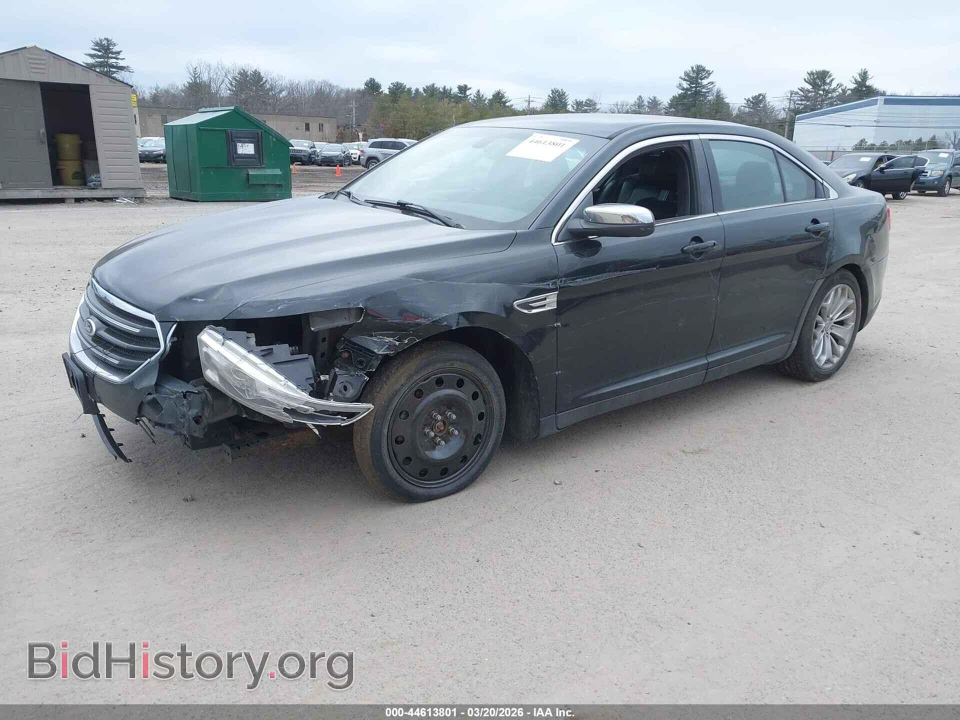 2013 FORD TAURUS - VIN: 1FAHP2F83DG232845 - Фото 2