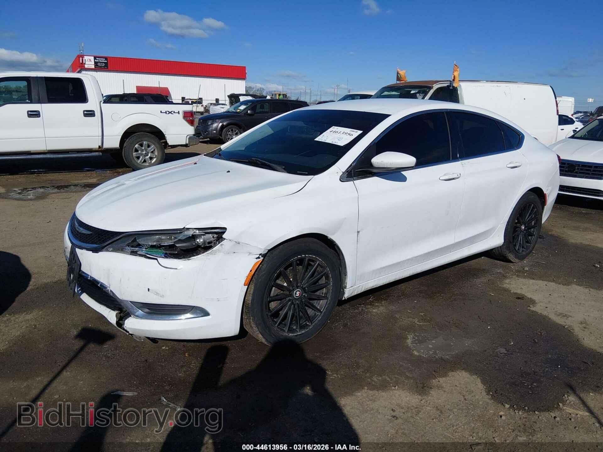 2015 CHRYSLER 200 - VIN: 1C3CCCAB4FN714817 - Photo 2