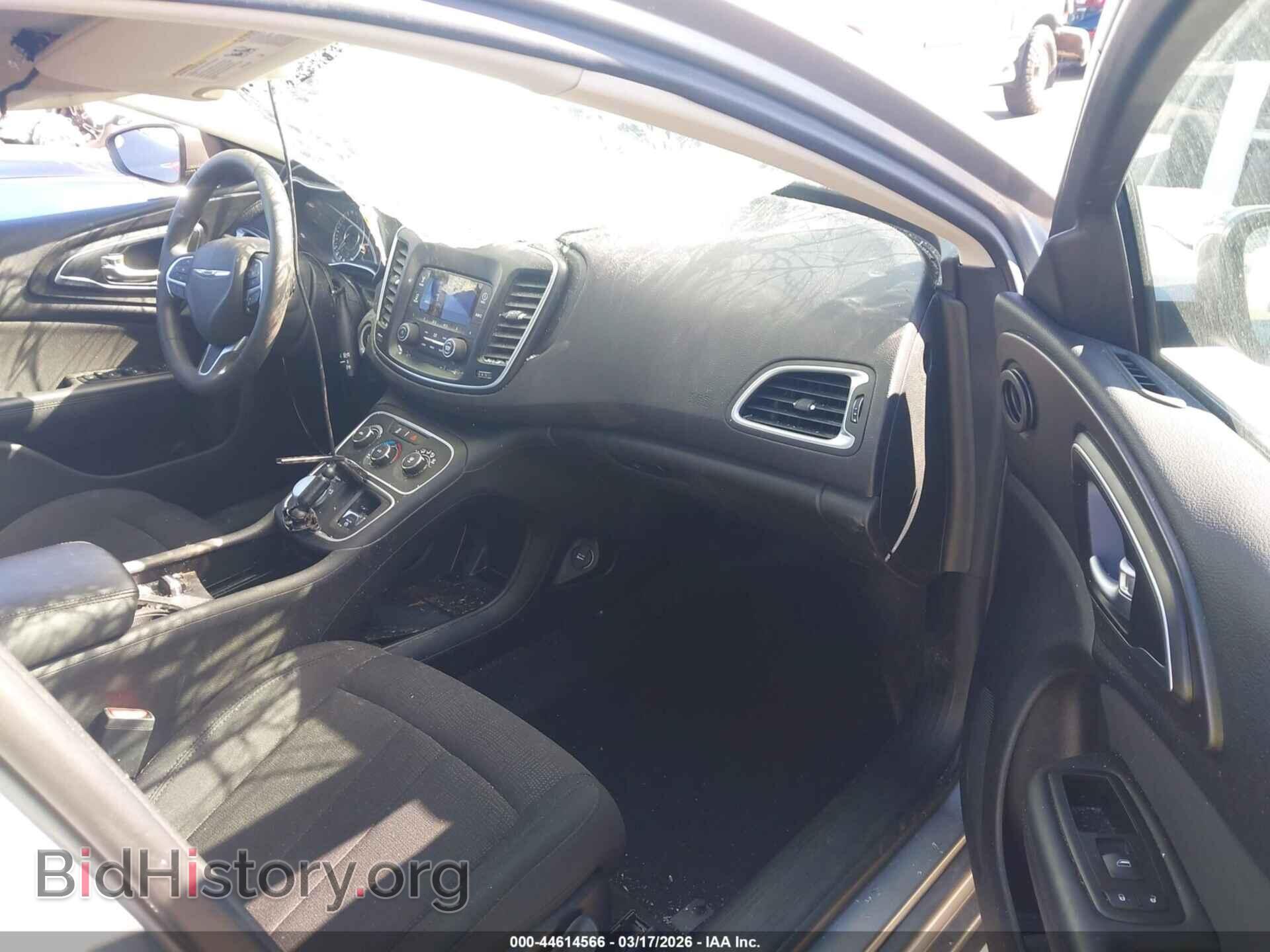 2017 CHRYSLER 200 - VIN: 1C3CCCFBXHN512477 - Фото 5