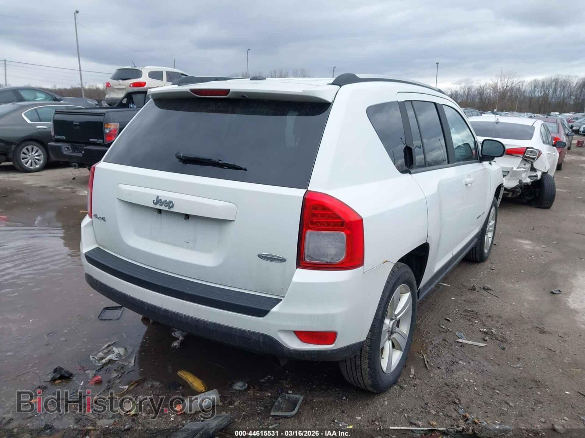 2011 JEEP COMPASS - VIN: 1J4NF1FB9BD279182 - Фото 4